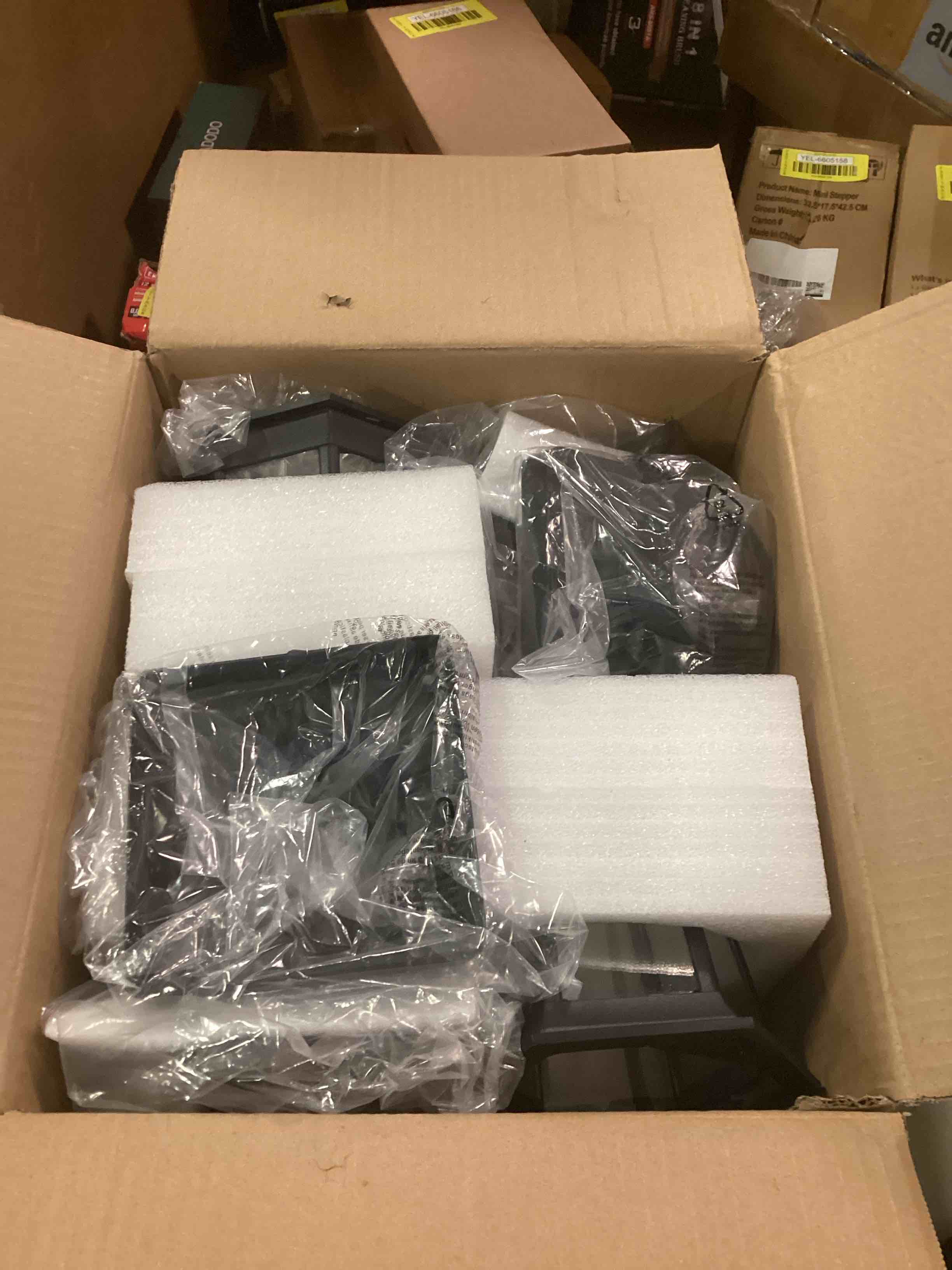 https://s3.amazonaws.com/lotting-images-prod/bidfta/YEL6605169_1716389912668.jpeg