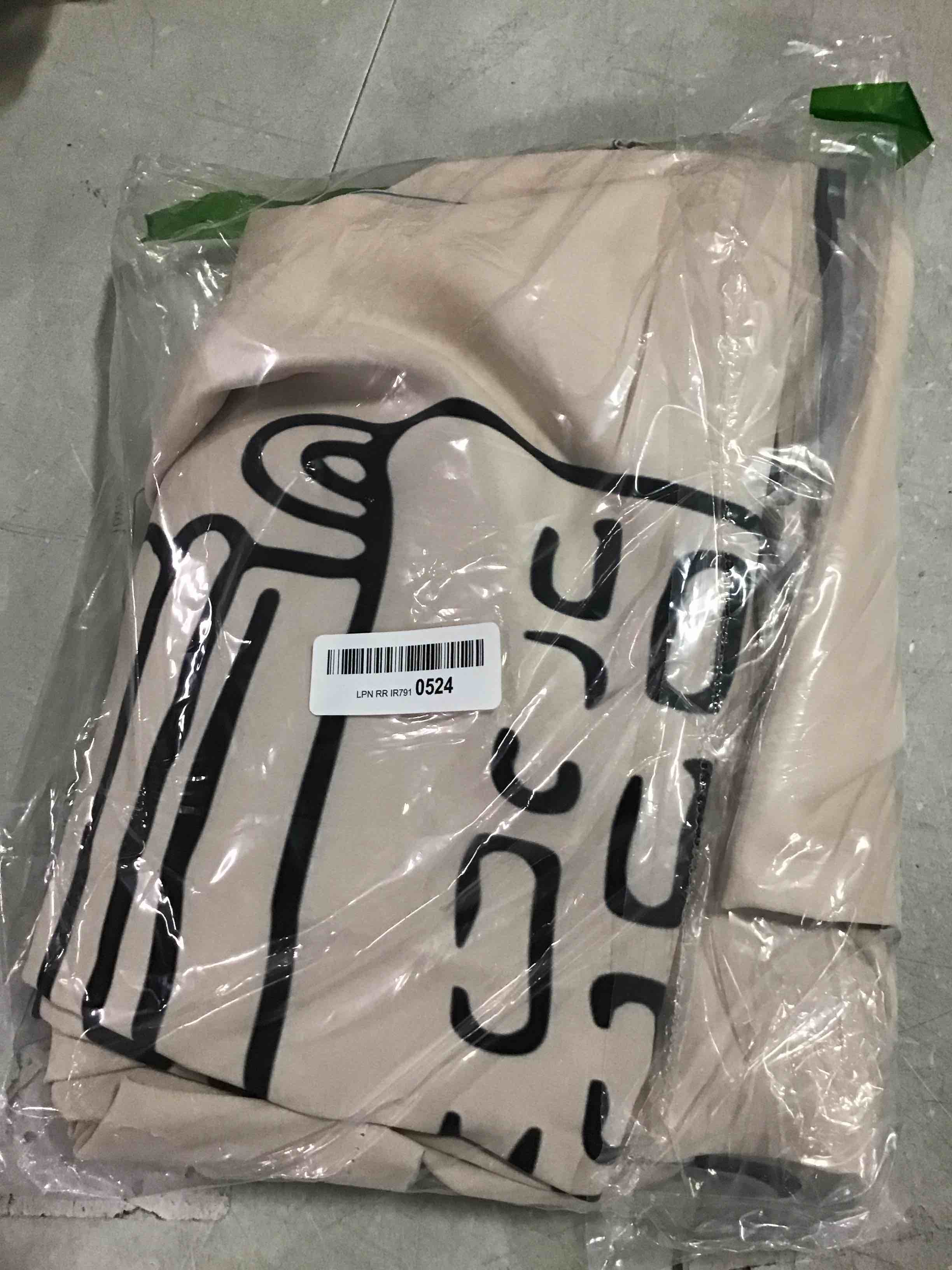 https://s3.amazonaws.com/lotting-images-prod/bidfta/YEL6605621_1716576325877.jpeg