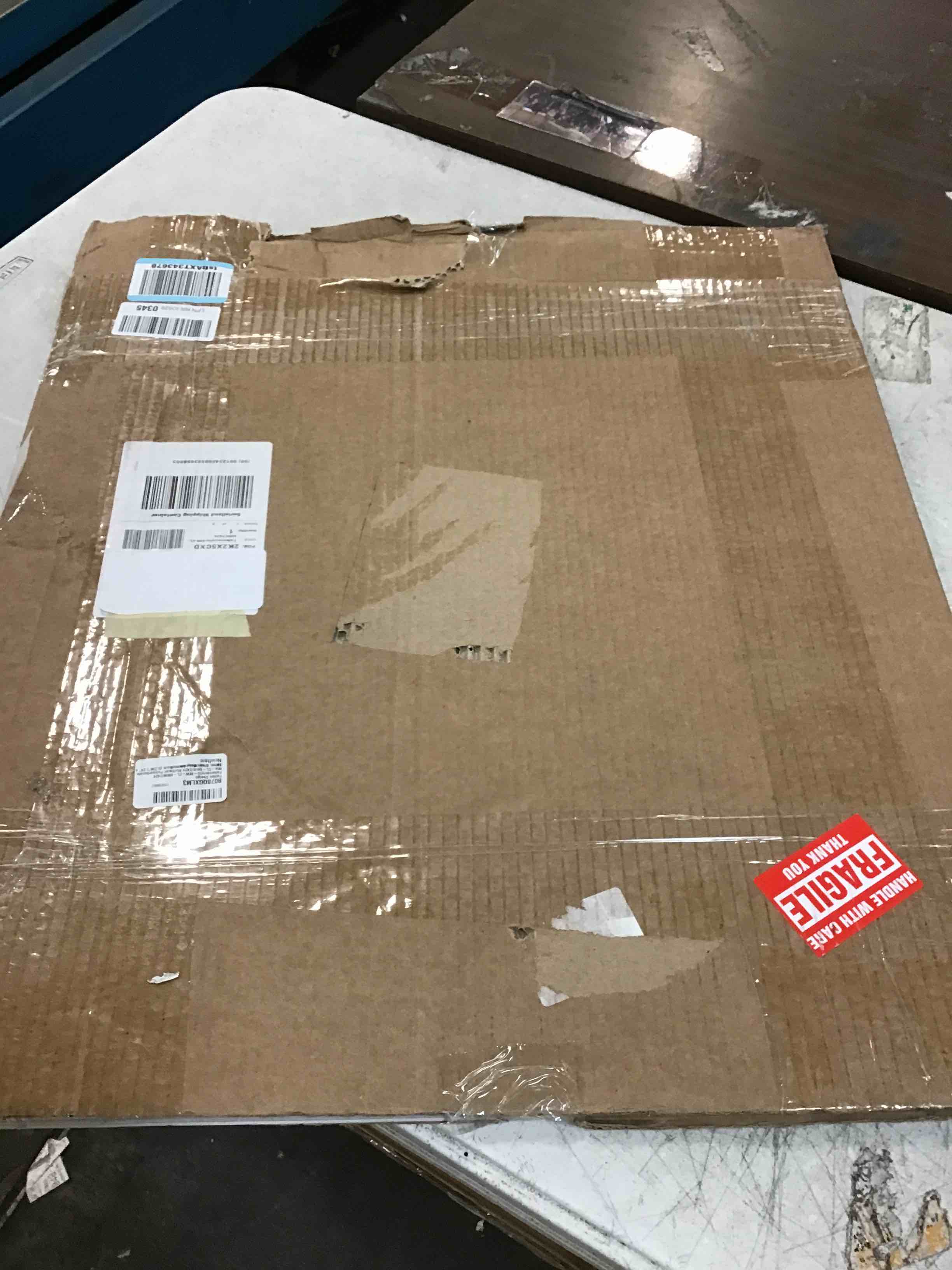 https://s3.amazonaws.com/lotting-images-prod/bidfta/YEL6605740_1716644541372.jpeg