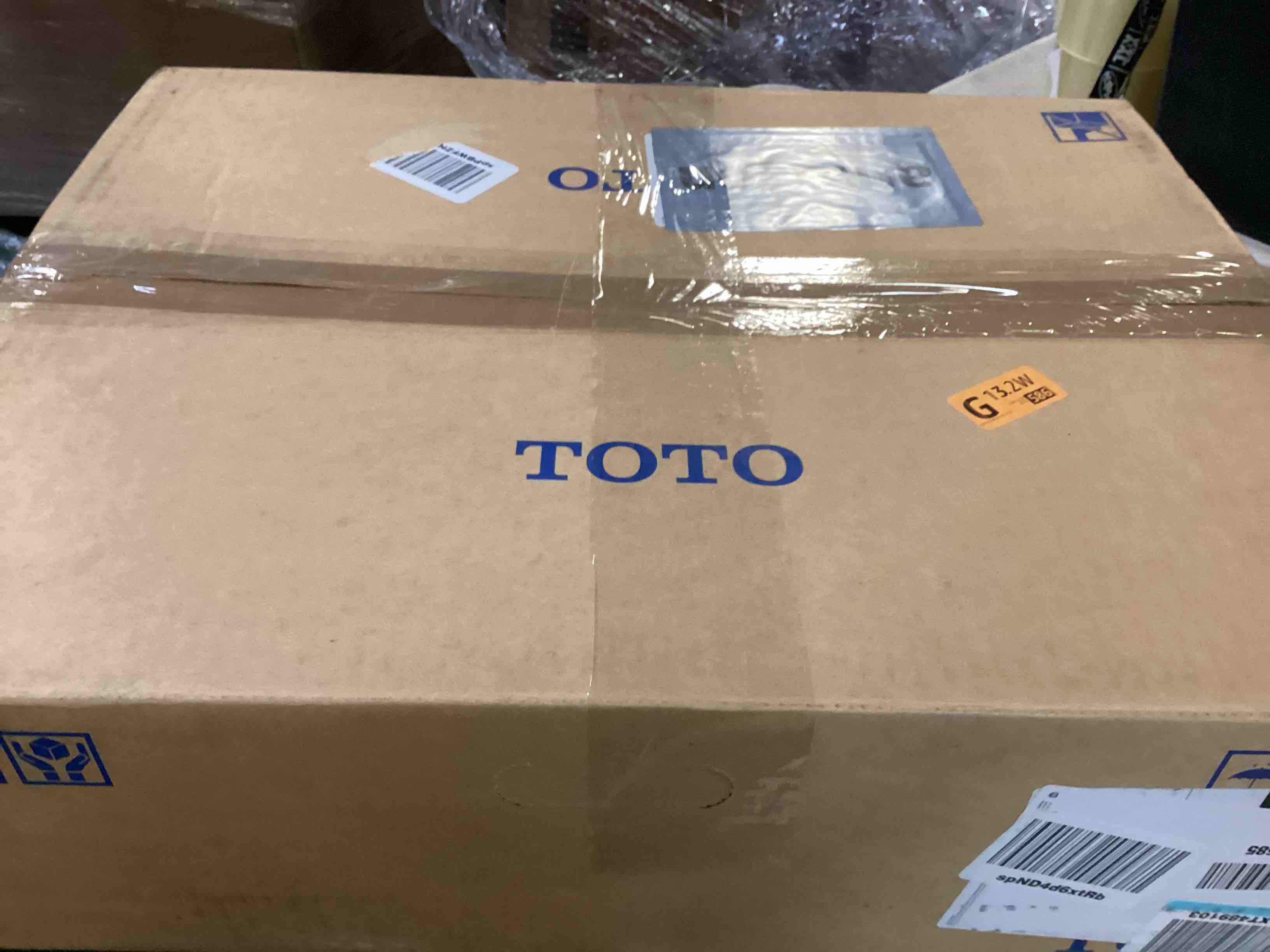 https://s3.amazonaws.com/lotting-images-prod/bidfta/YEL6606169_1716996852670.jpeg