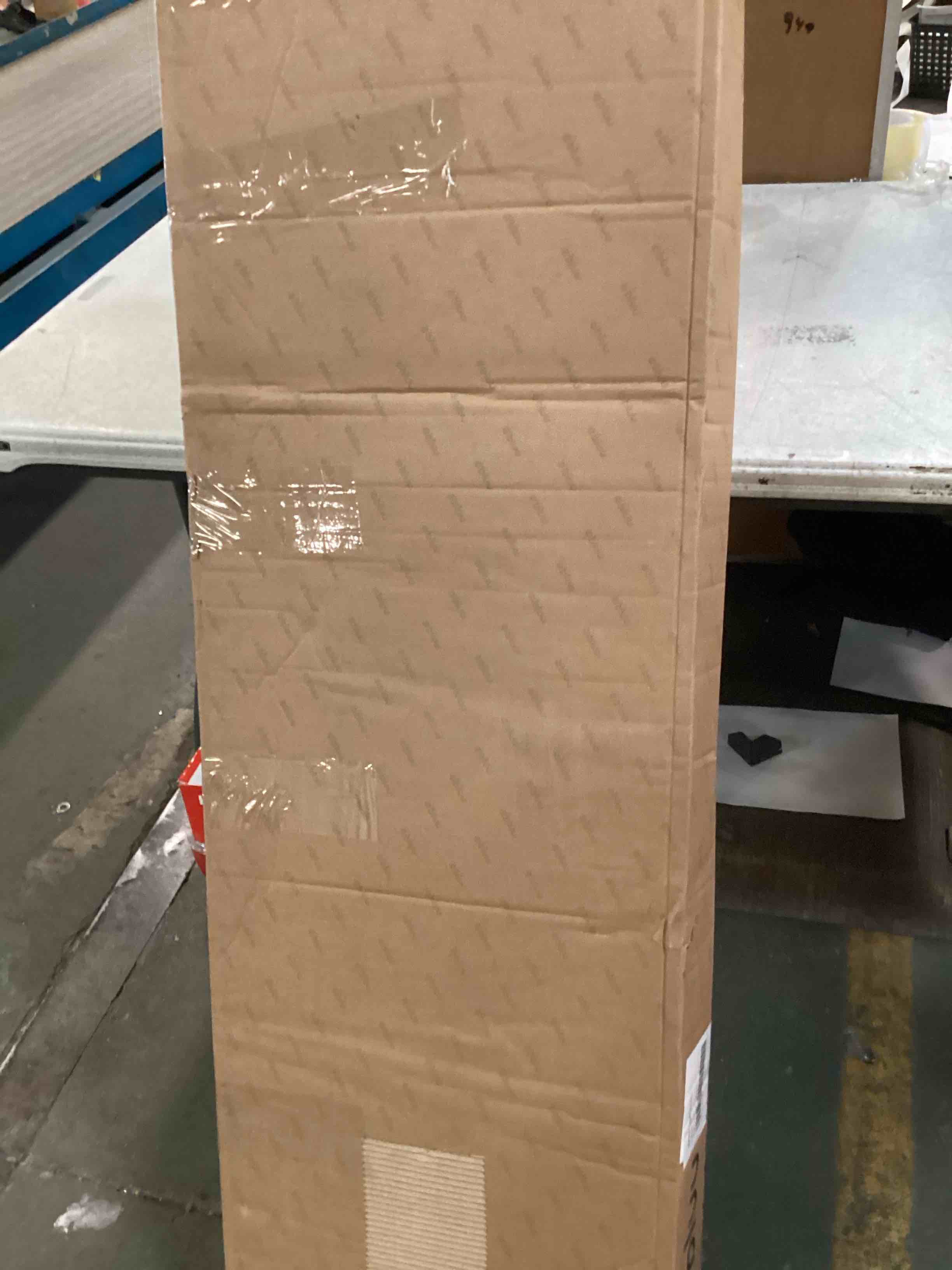 https://s3.amazonaws.com/lotting-images-prod/bidfta/YEL6606316_1717075046737.jpeg