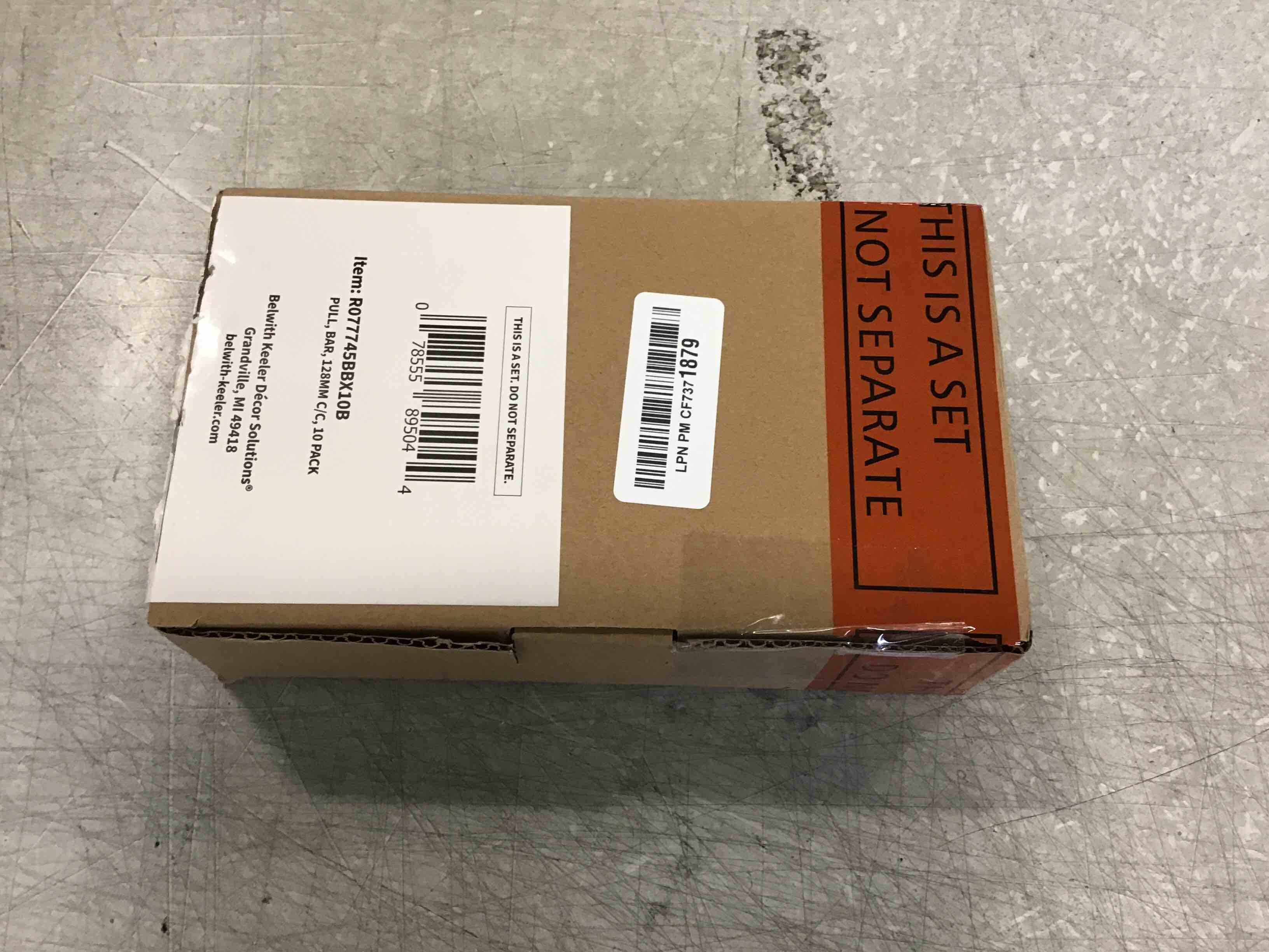 https://s3.amazonaws.com/lotting-images-prod/bidfta/YEL6606797_1716230097071.jpeg