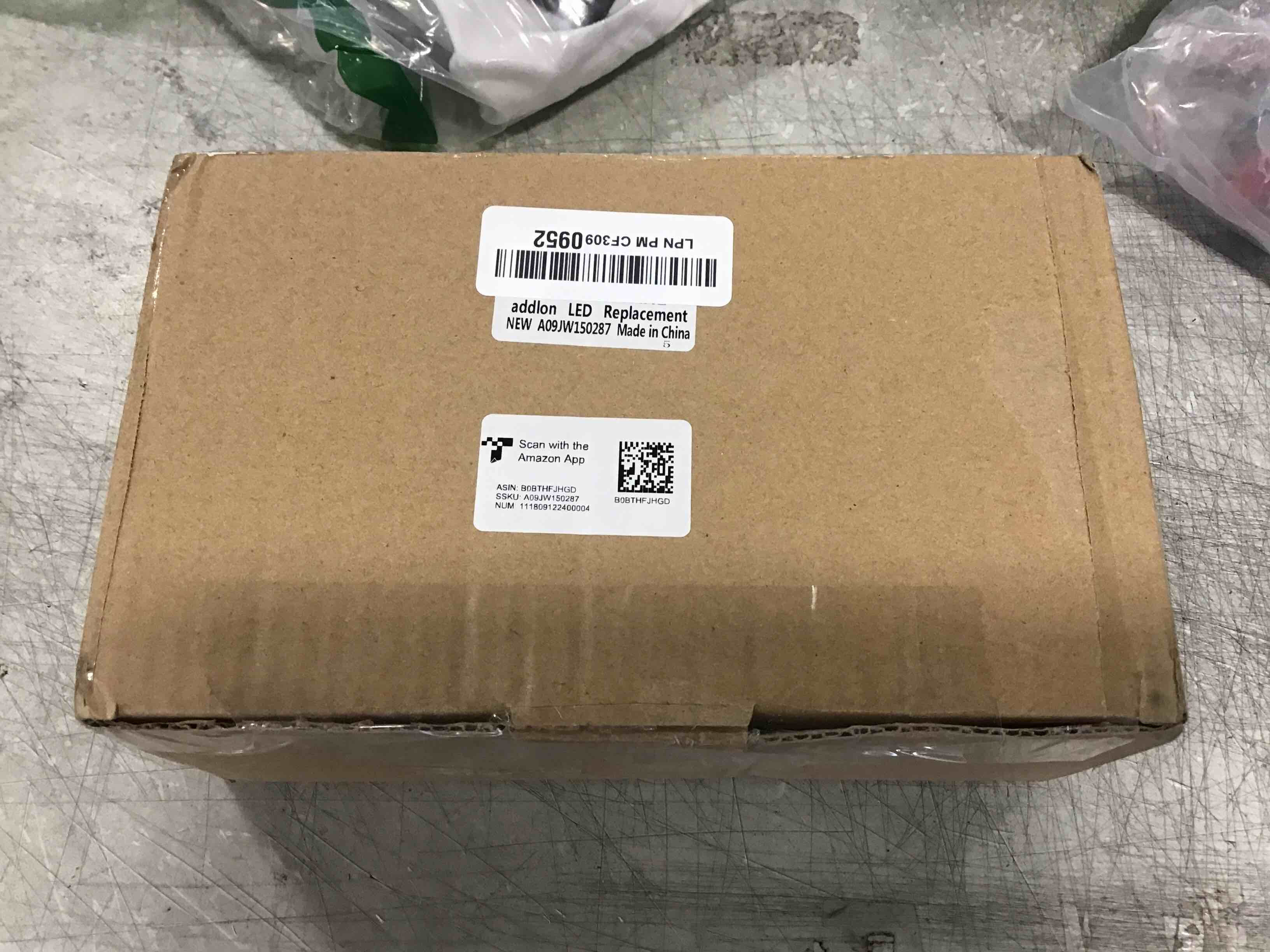 https://s3.amazonaws.com/lotting-images-prod/bidfta/YEL6606834_1716290534277.jpeg