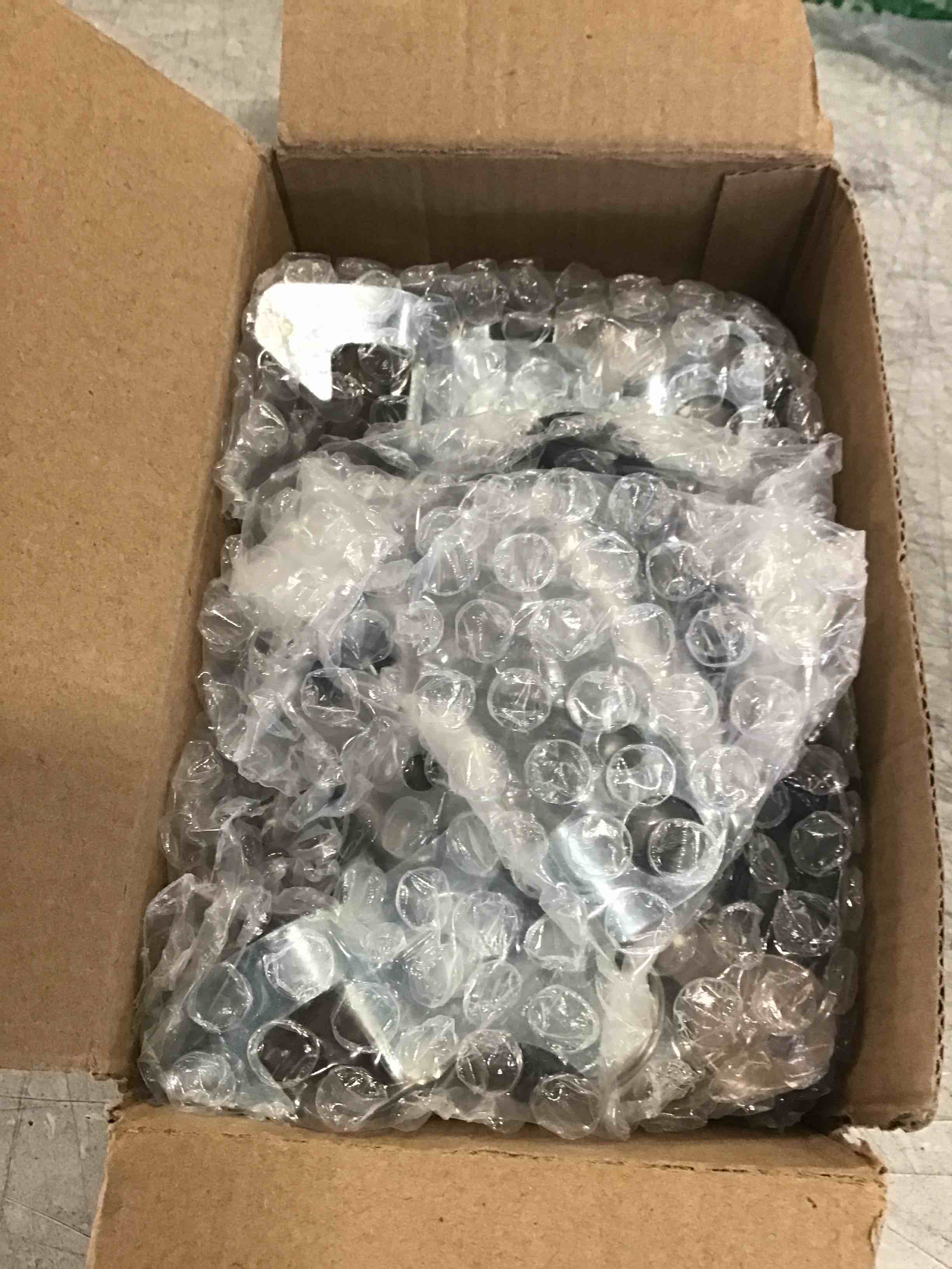 https://s3.amazonaws.com/lotting-images-prod/bidfta/YEL6606840_1716291133840.jpeg