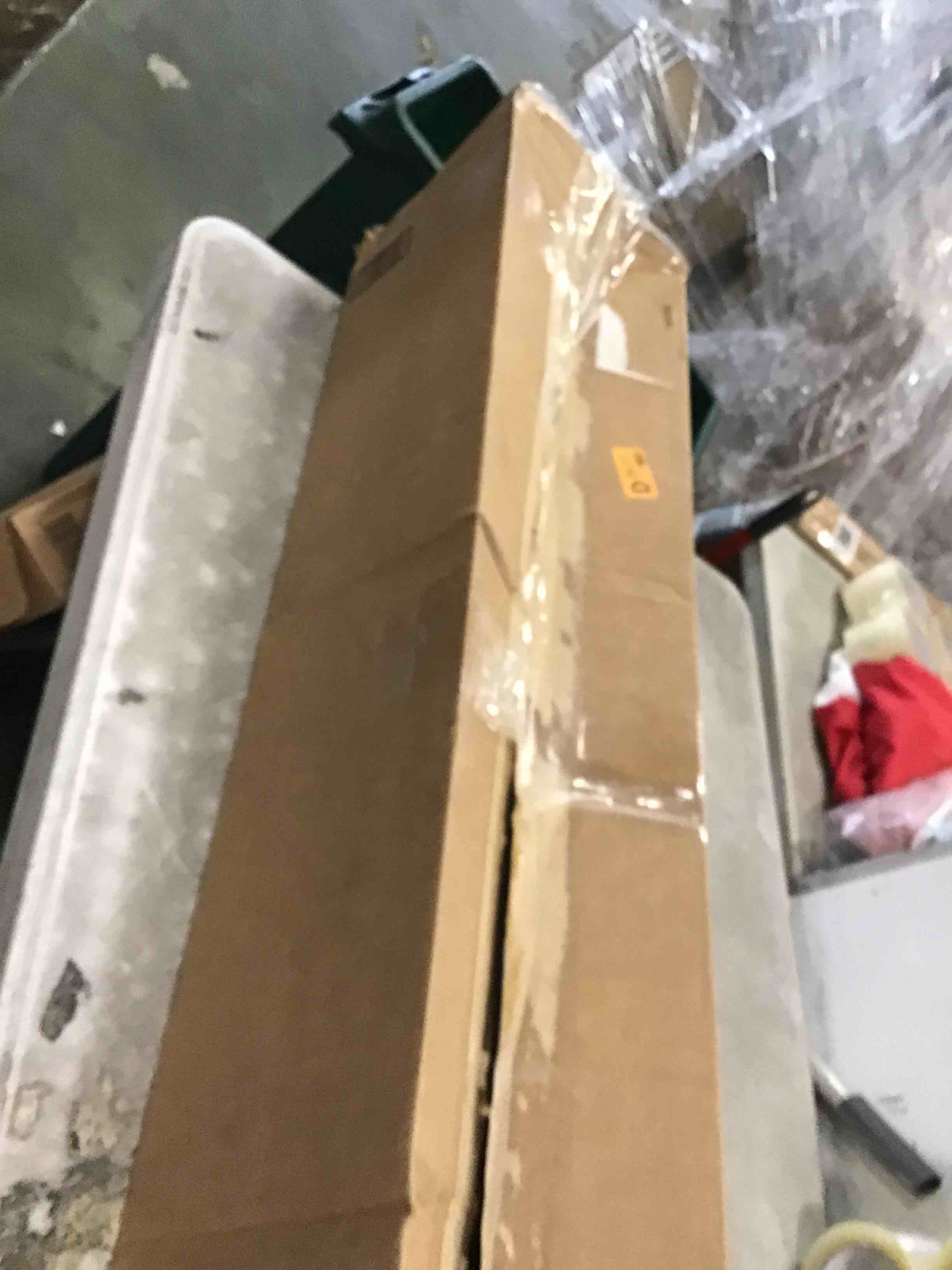 https://s3.amazonaws.com/lotting-images-prod/bidfta/YEL6608225_1718378138100.jpeg