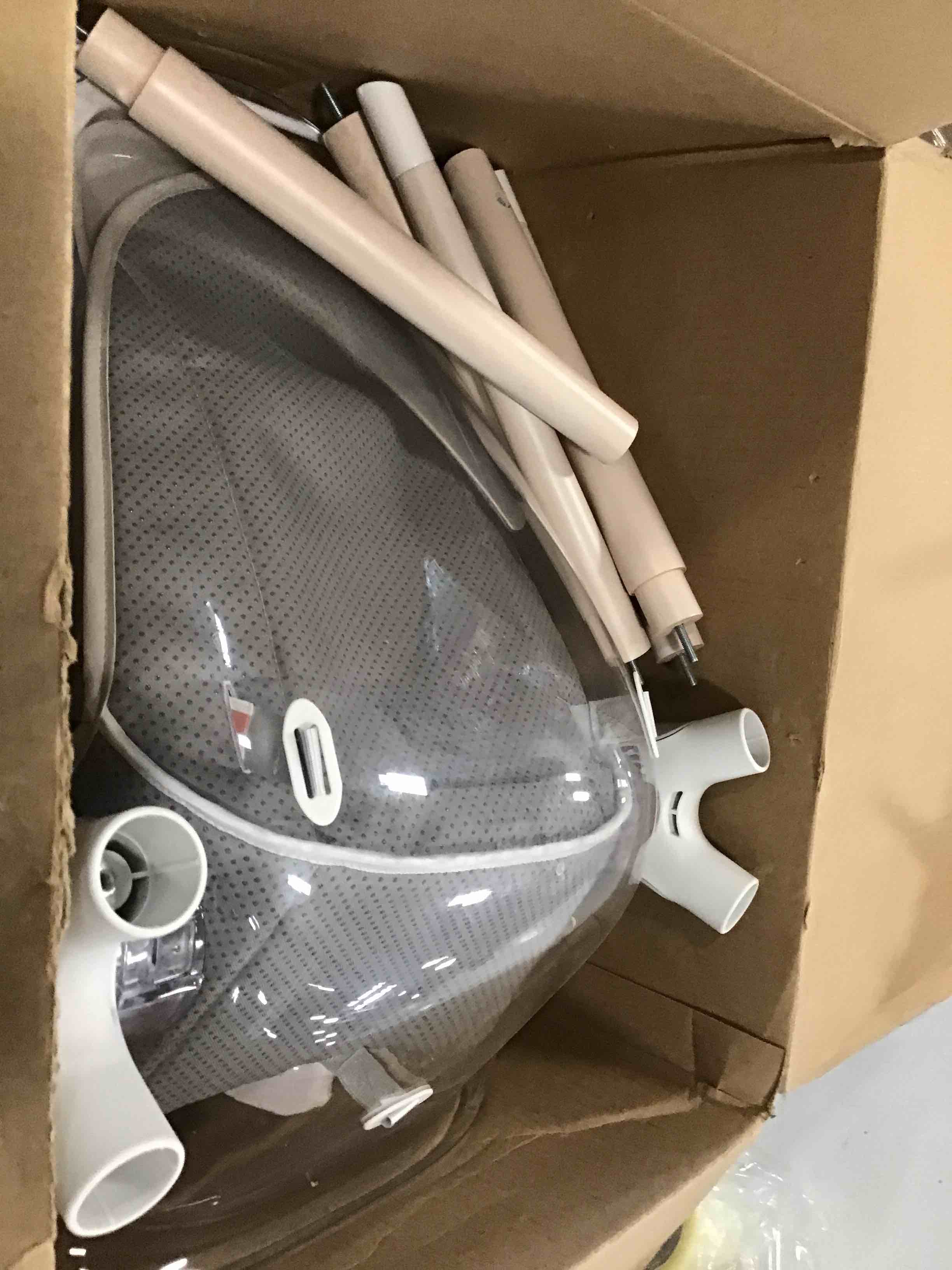 https://s3.amazonaws.com/lotting-images-prod/bidfta/YEL6608311_1718383212159.jpeg