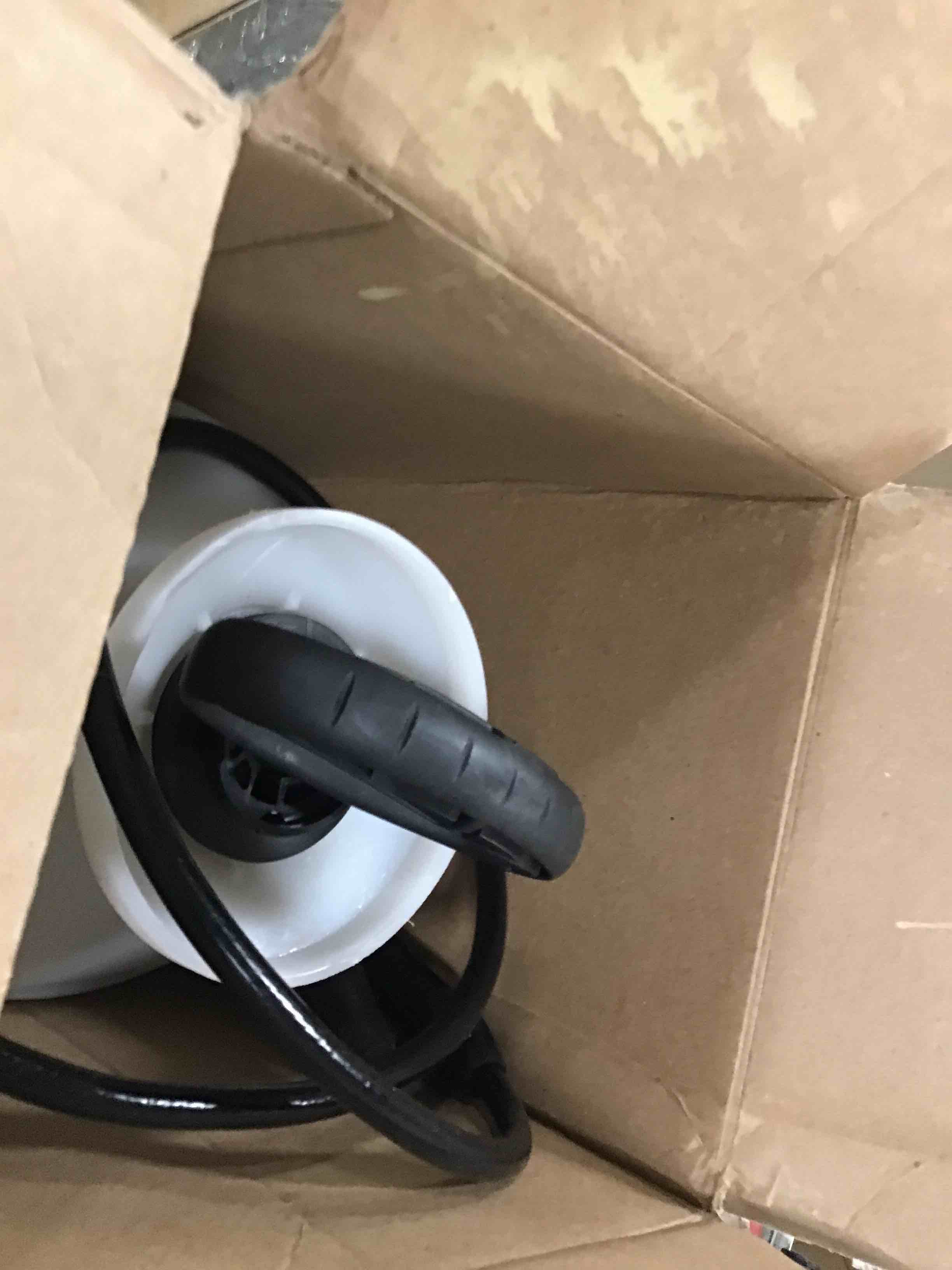 https://s3.amazonaws.com/lotting-images-prod/bidfta/YEL6608454_1718449813211.jpeg