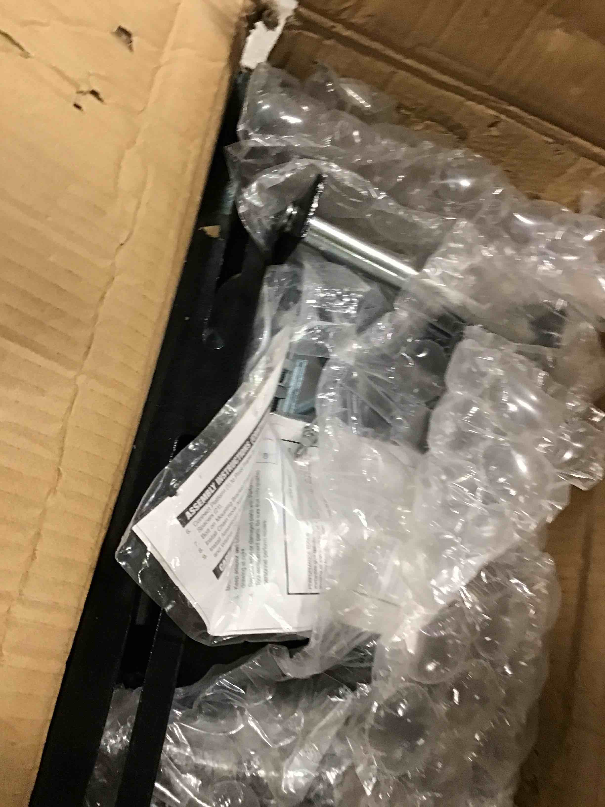 https://s3.amazonaws.com/lotting-images-prod/bidfta/YEL6608459_1718450052906.jpeg