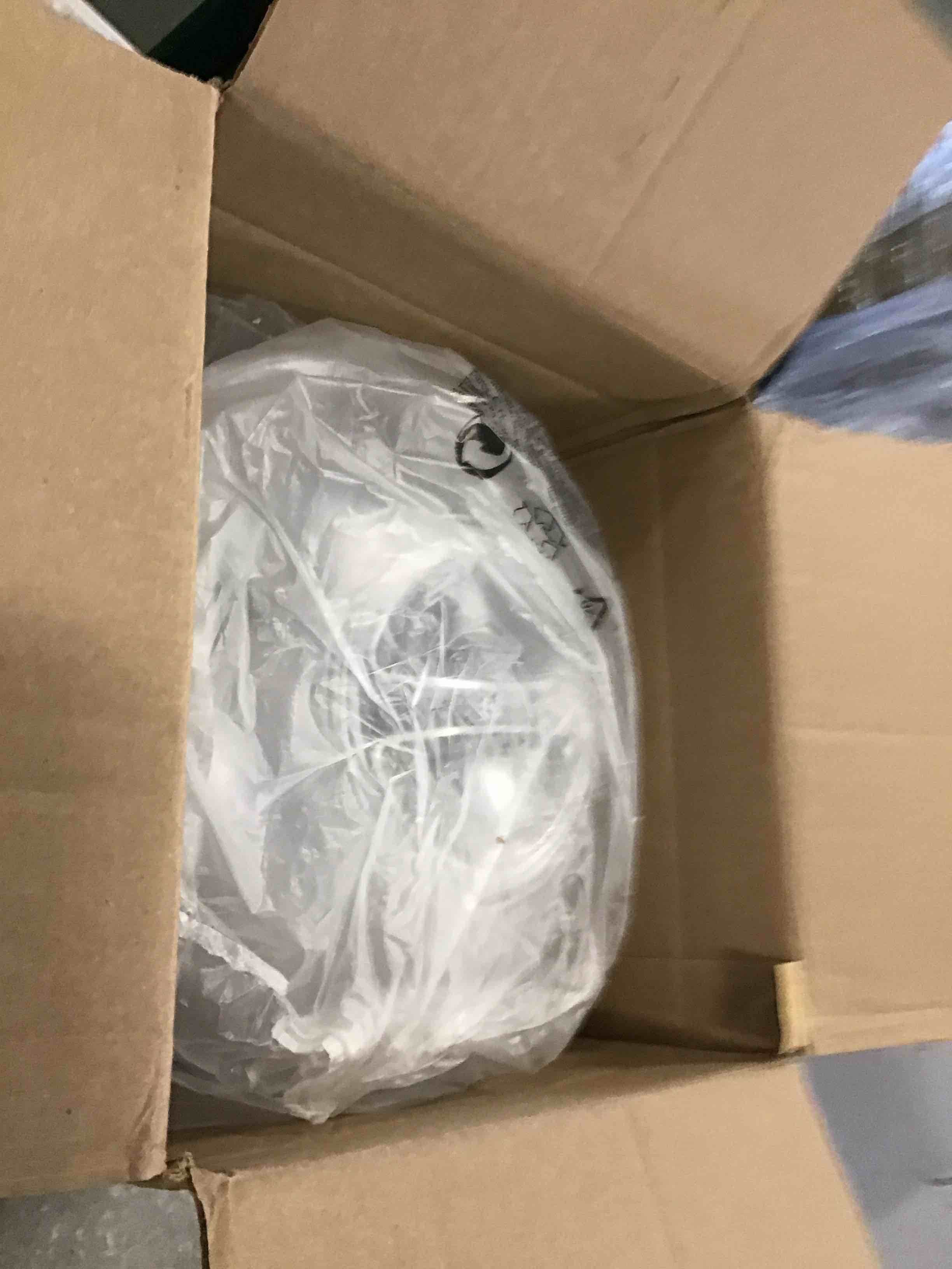 https://s3.amazonaws.com/lotting-images-prod/bidfta/YEL6608583_1718457655326.jpeg