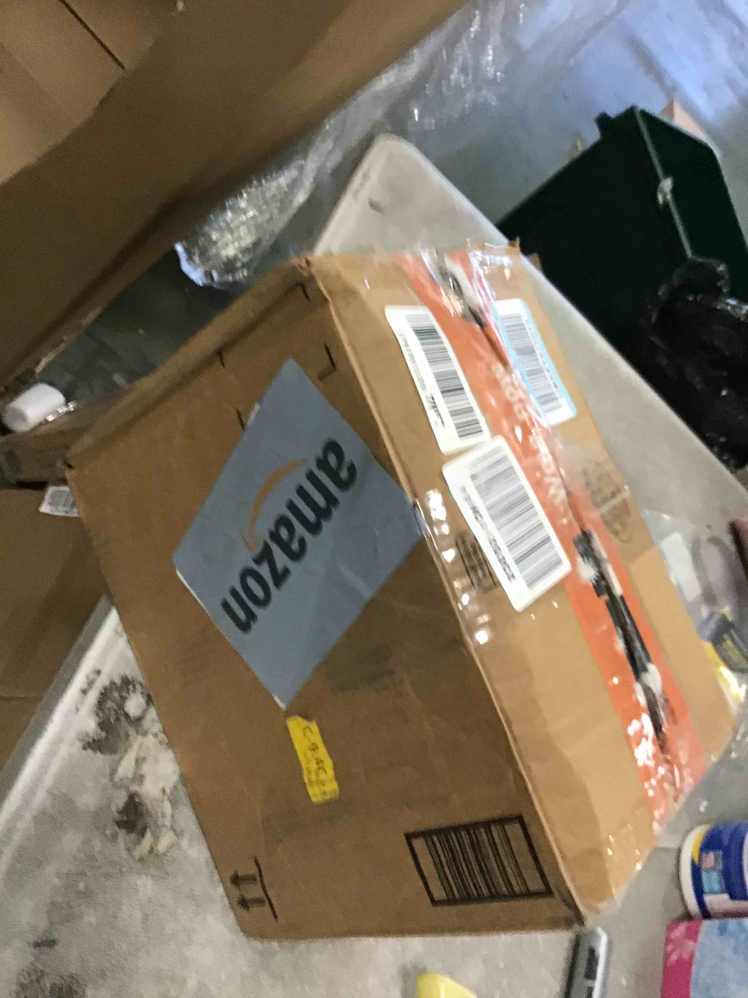 https://s3.amazonaws.com/lotting-images-prod/bidfta/YEL6608723_1718464239877.jpeg
