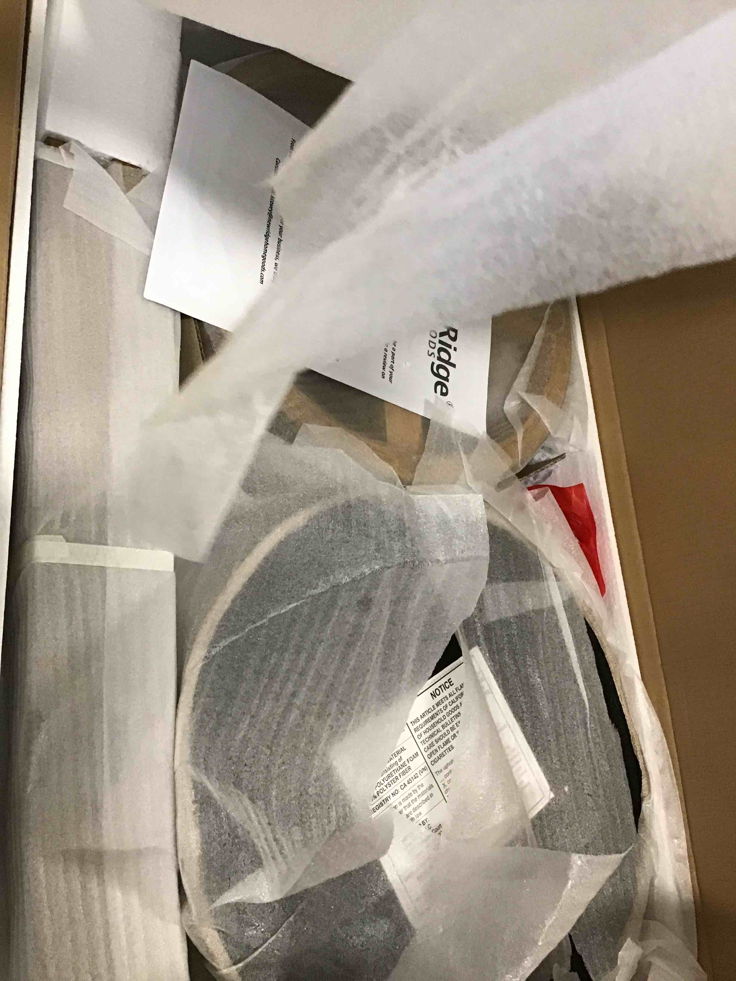 https://s3.amazonaws.com/lotting-images-prod/bidfta/YEL6608830_1718472027581.jpeg