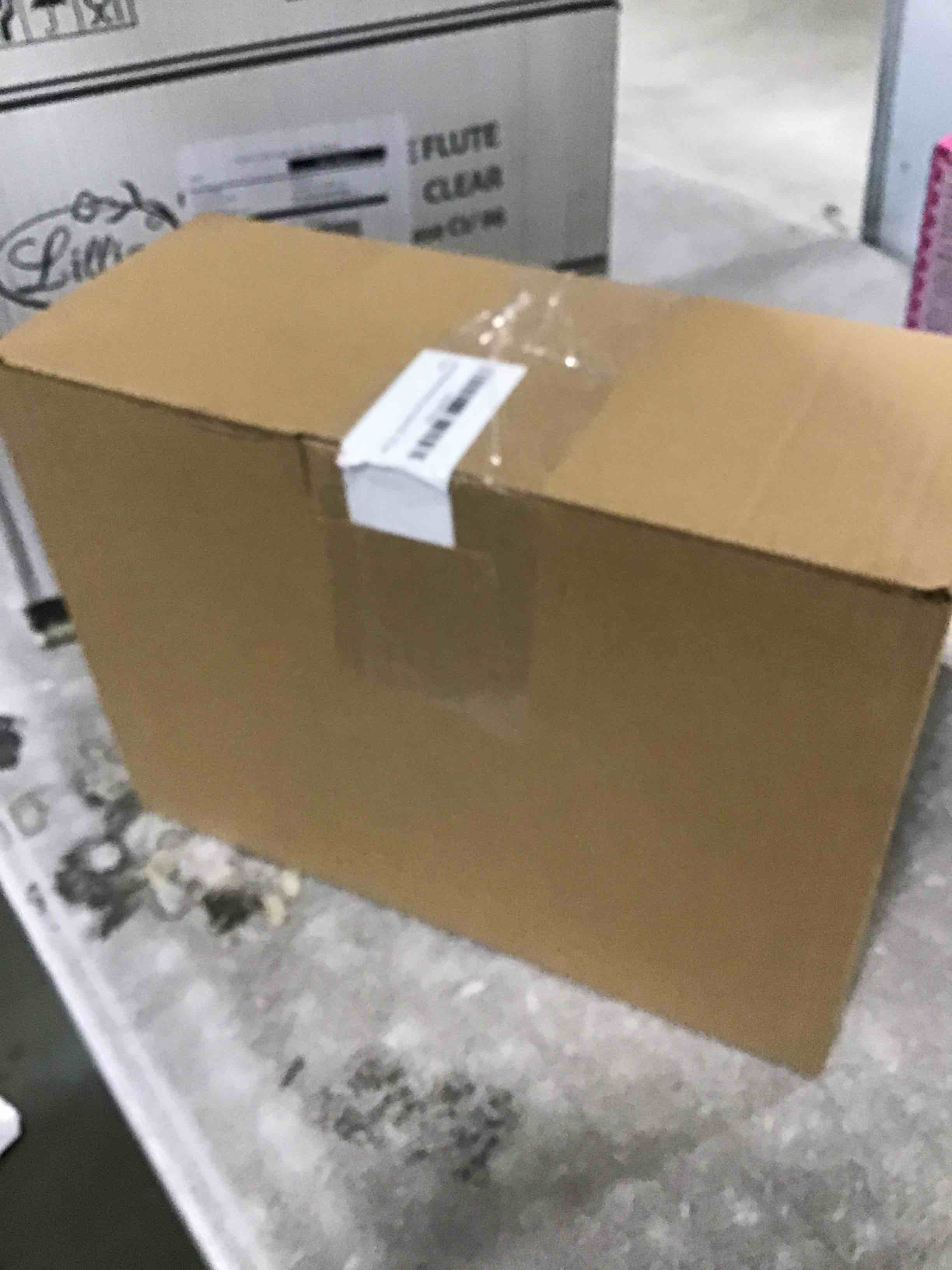 https://s3.amazonaws.com/lotting-images-prod/bidfta/YEL6608922_1718536946532.jpeg