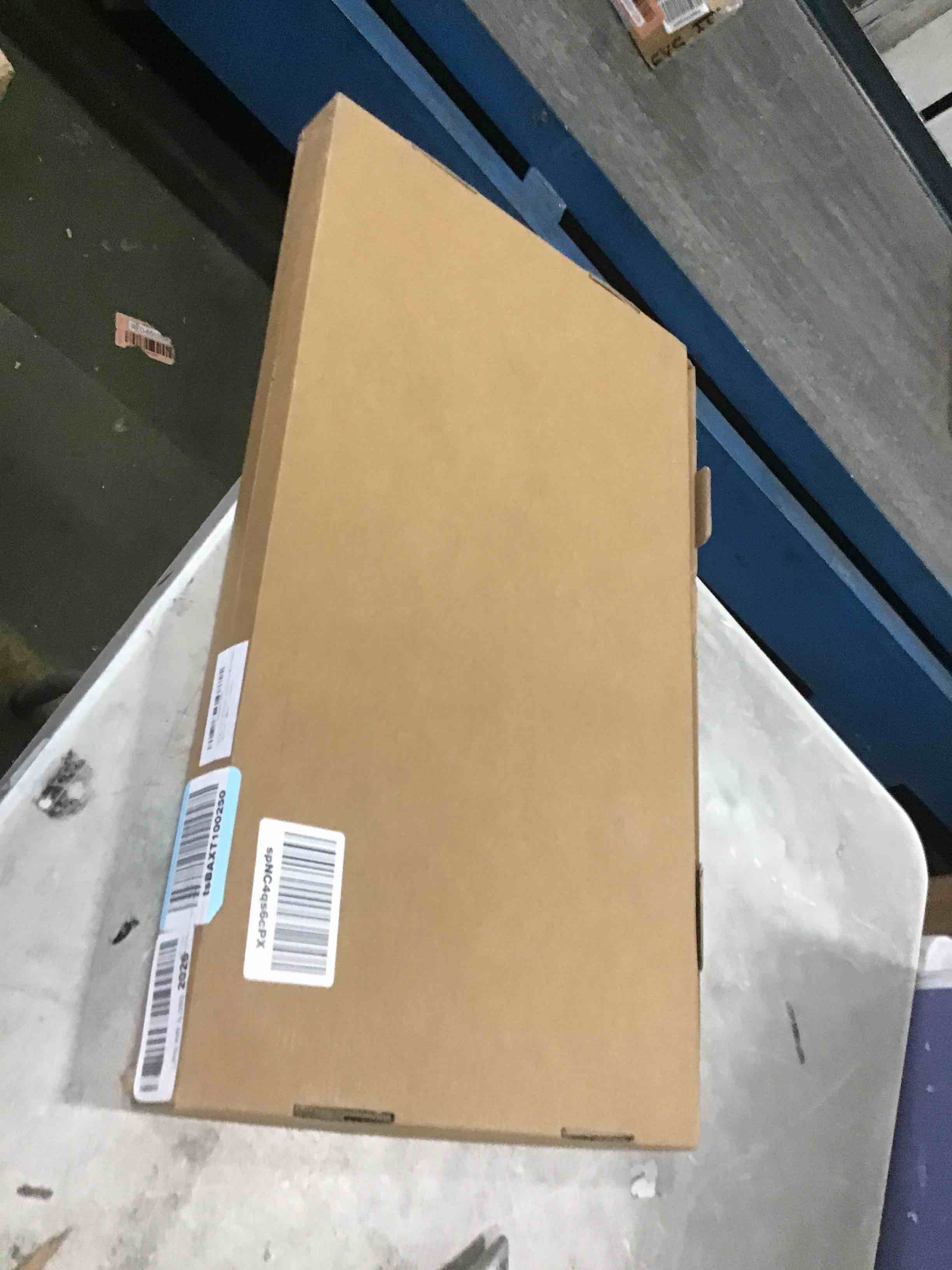 https://s3.amazonaws.com/lotting-images-prod/bidfta/YEL6609311_1718631563052.jpeg