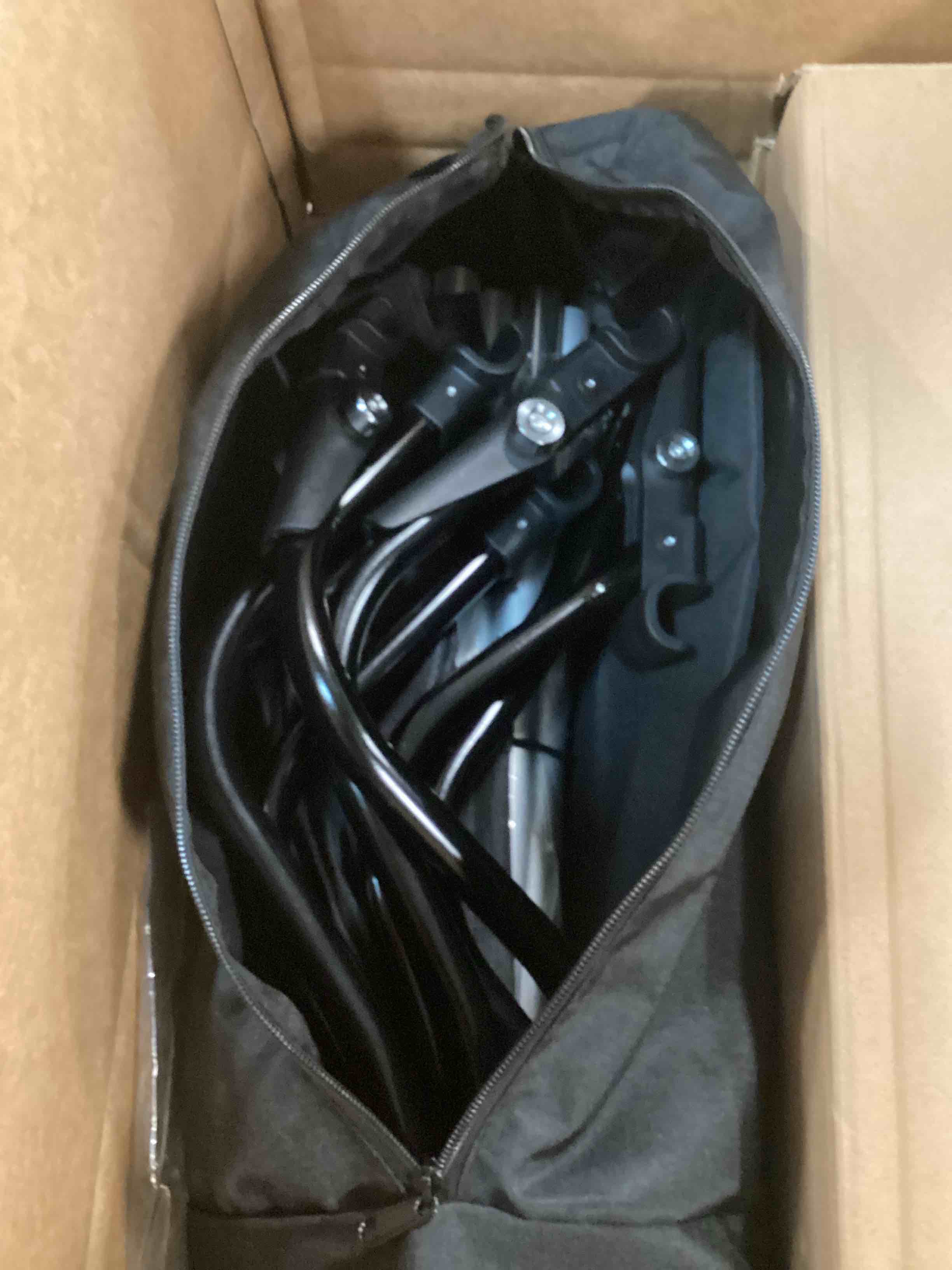https://s3.amazonaws.com/lotting-images-prod/bidfta/YEL6609461_1718723445289.jpeg