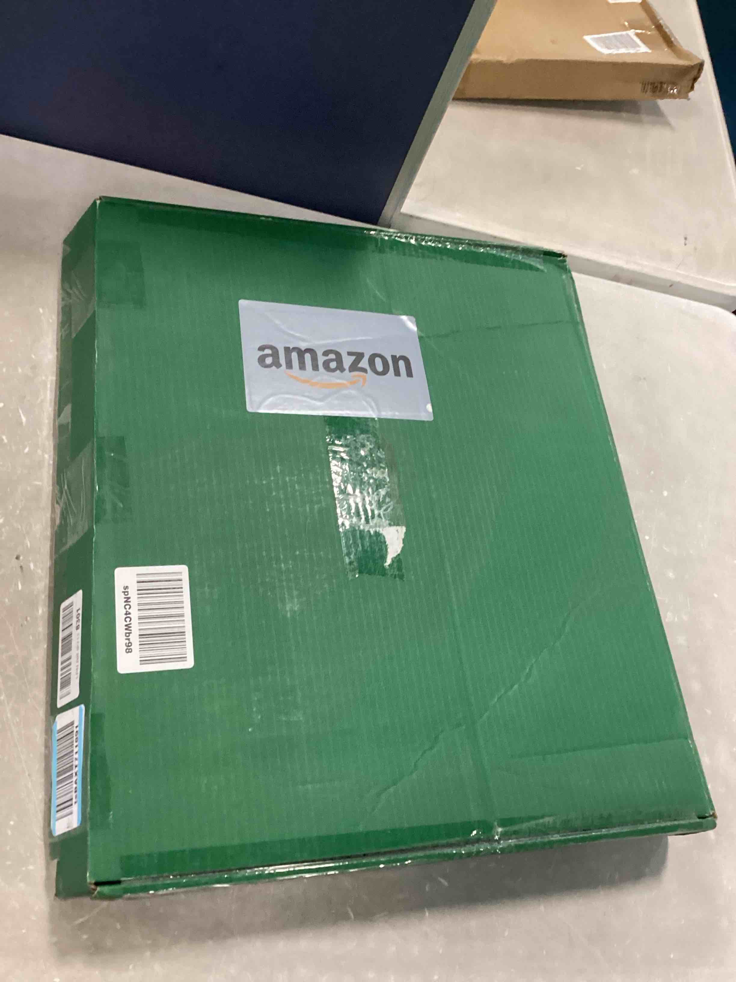 https://s3.amazonaws.com/lotting-images-prod/bidfta/YEL6610329_1719059539396.jpeg
