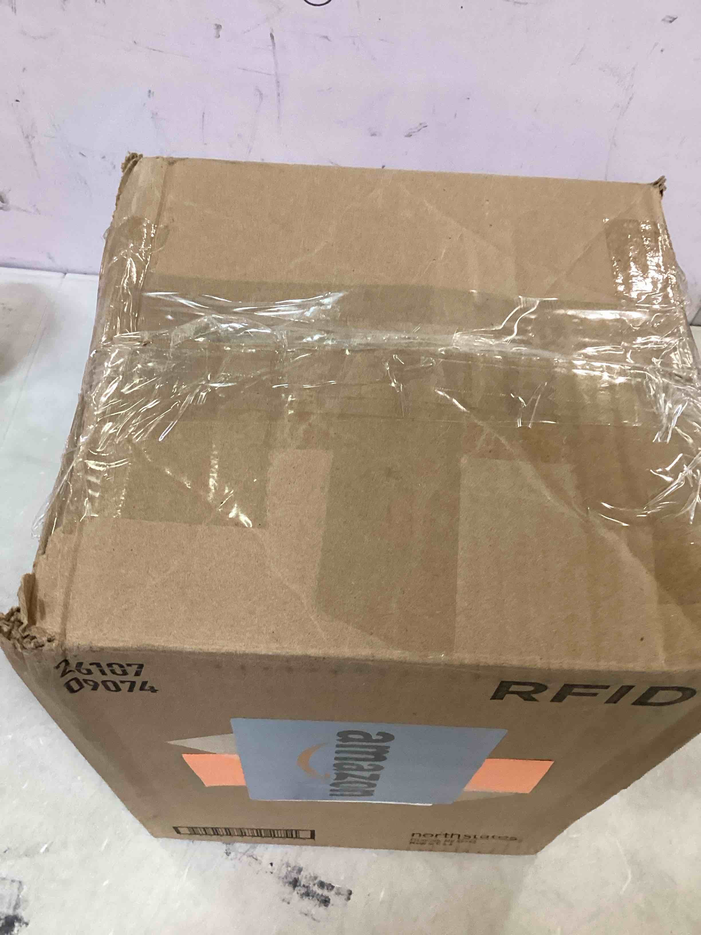 https://s3.amazonaws.com/lotting-images-prod/bidfta/YEL6610594_1719252964683.jpeg