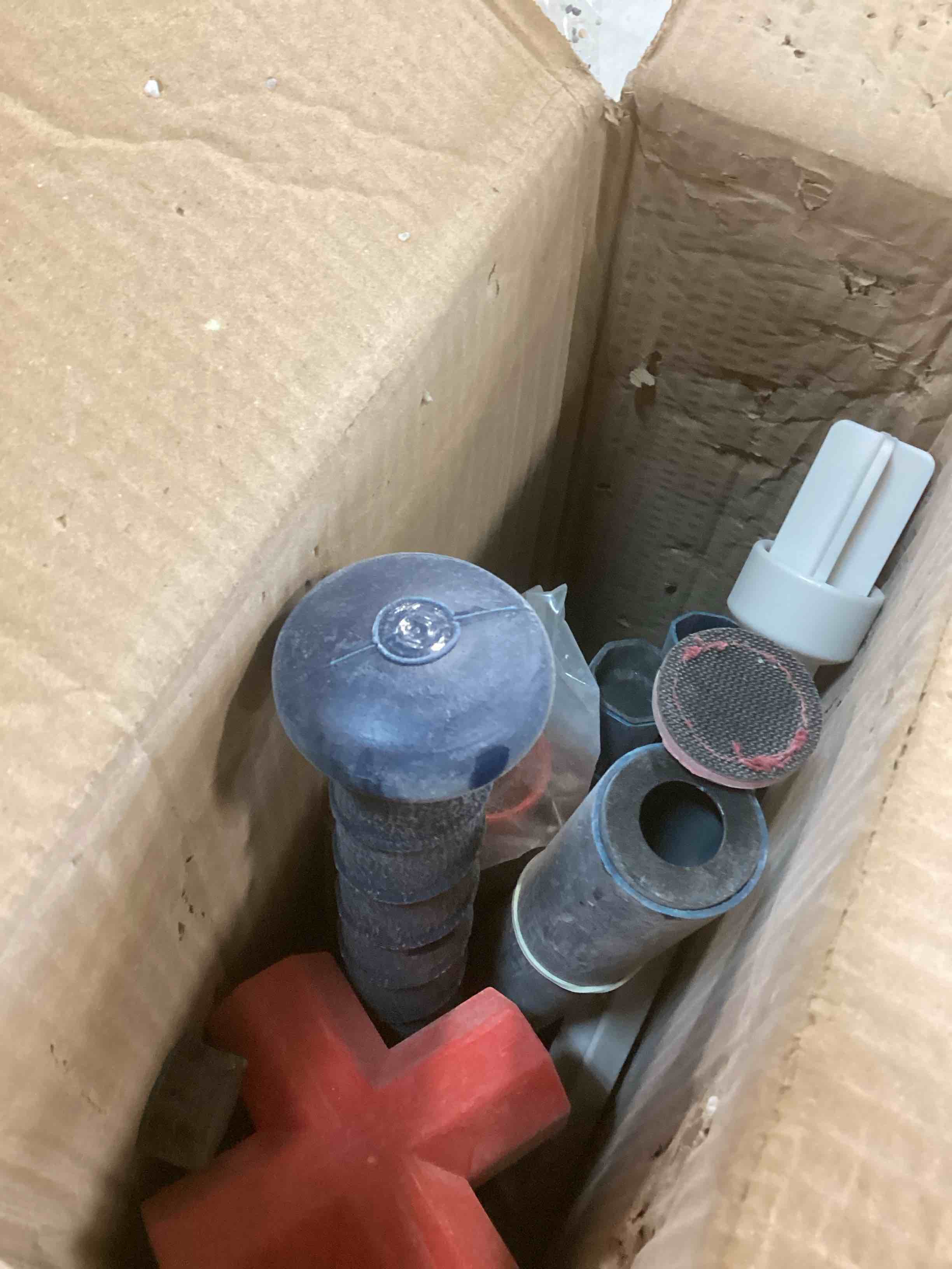 https://s3.amazonaws.com/lotting-images-prod/bidfta/YEL6612506_1718299810326.jpeg