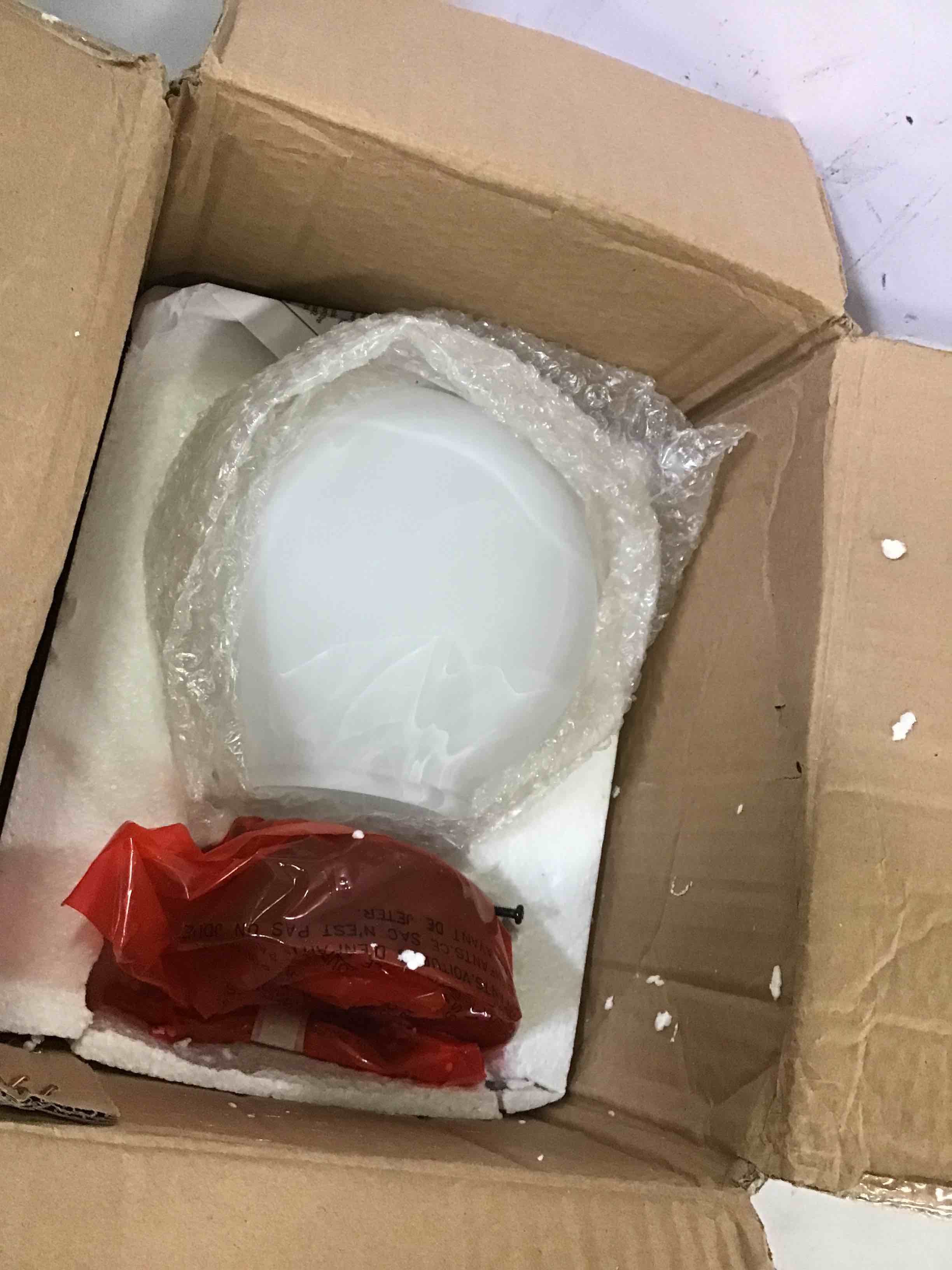 https://s3.amazonaws.com/lotting-images-prod/bidfta/YEL6613286_1718724551397.jpeg