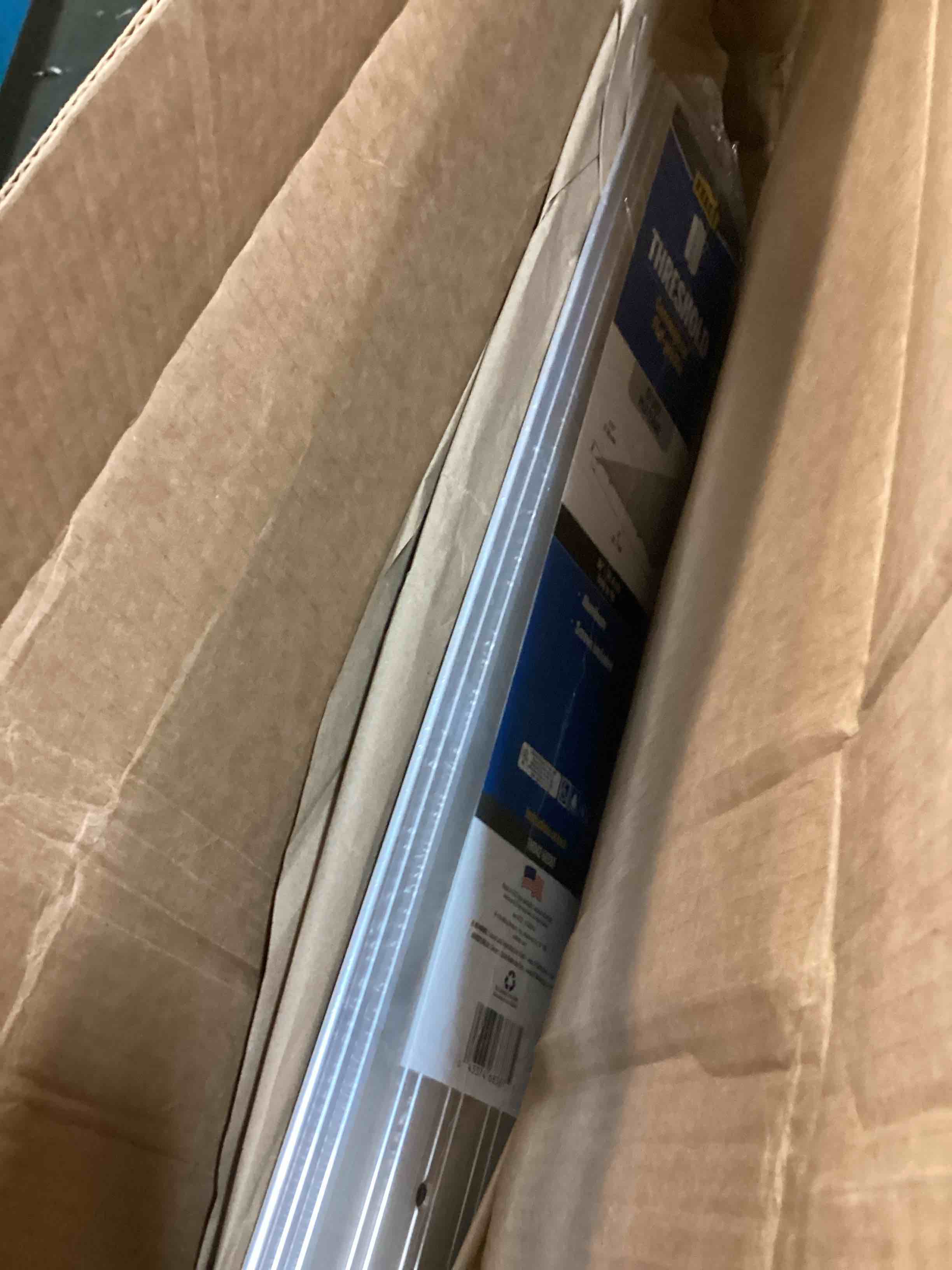 https://s3.amazonaws.com/lotting-images-prod/bidfta/YEL6614420_1718652361623.jpeg