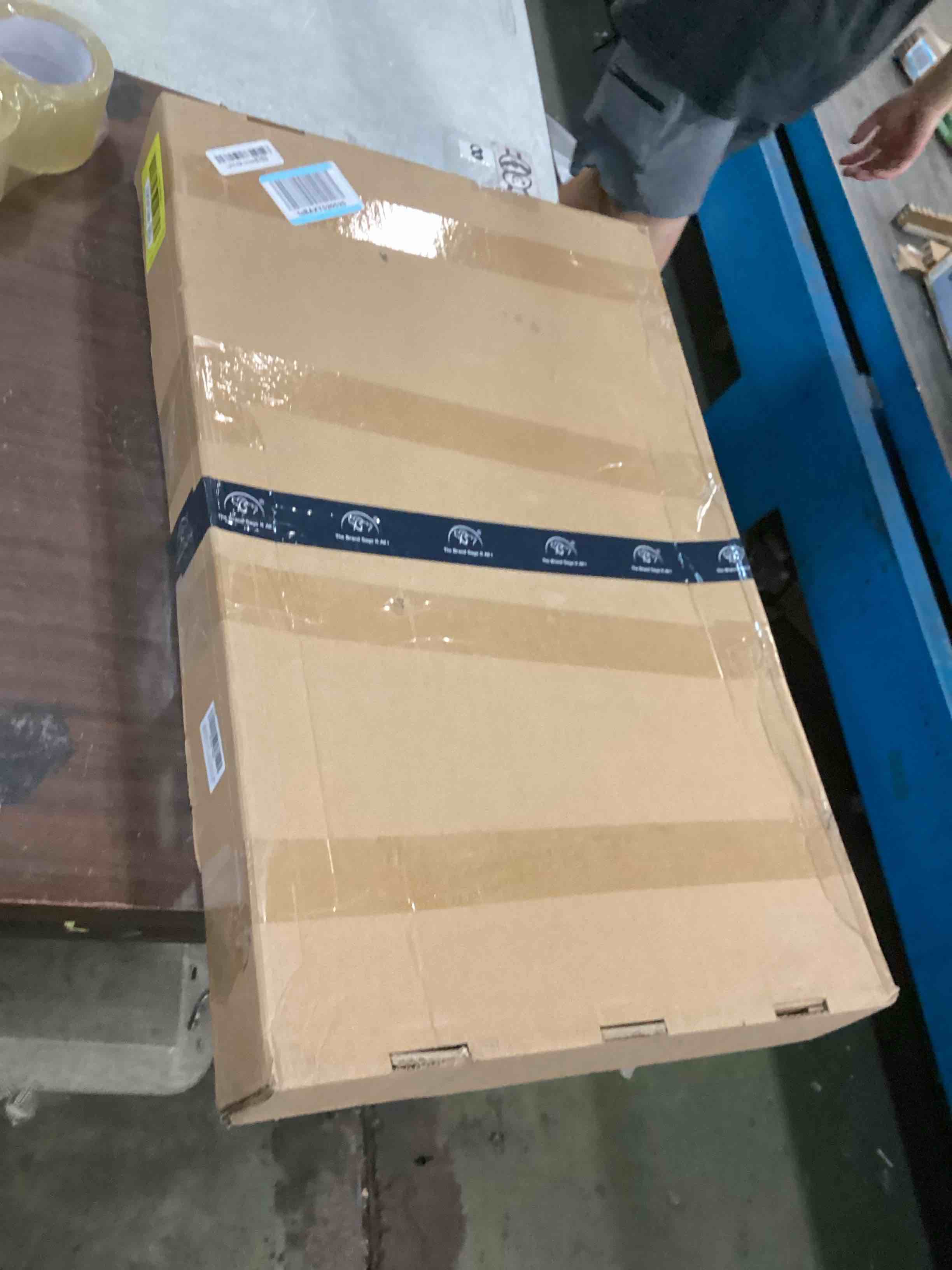 https://s3.amazonaws.com/lotting-images-prod/bidfta/YEL6614561_1718724487186.jpeg
