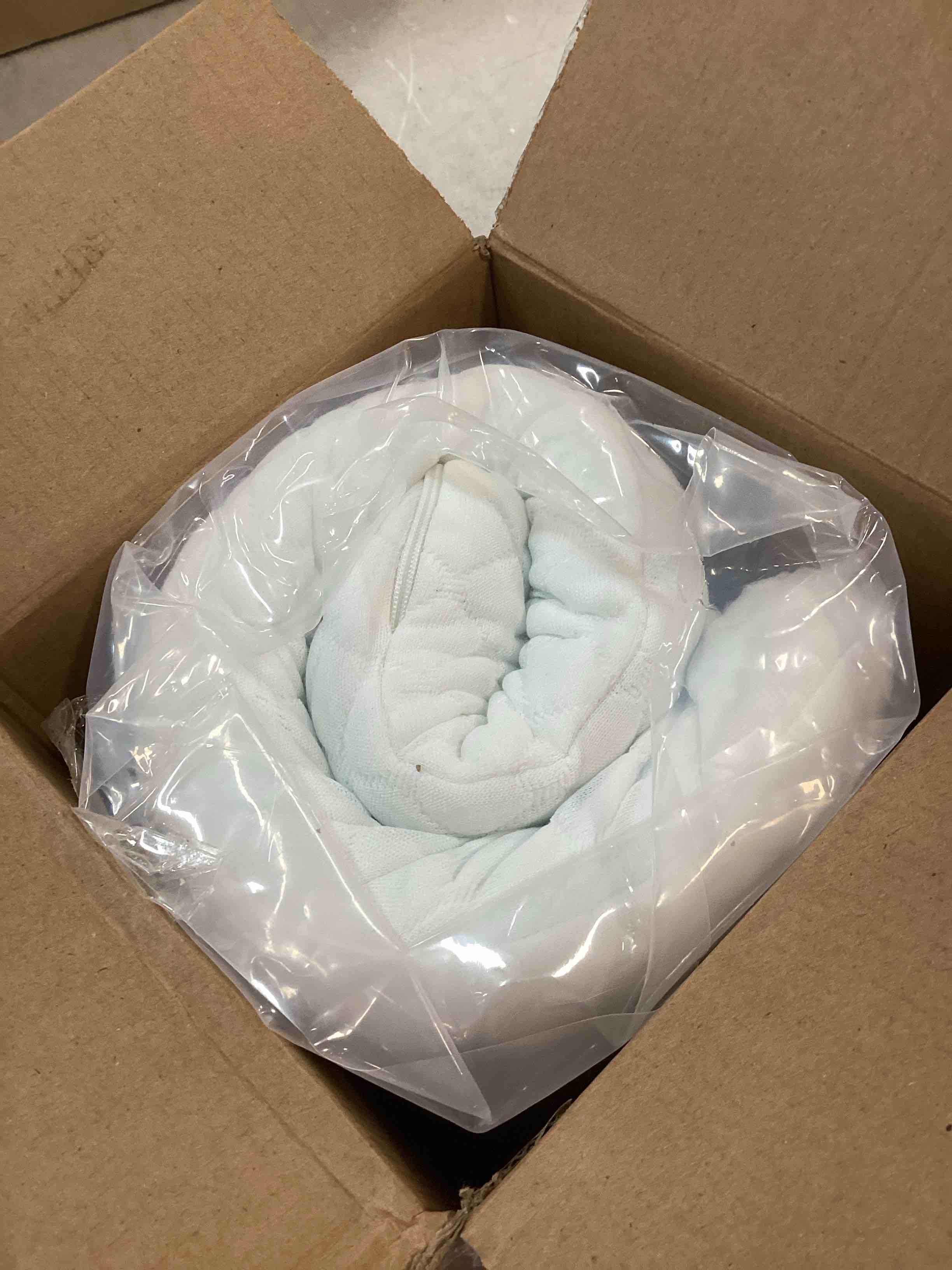 https://s3.amazonaws.com/lotting-images-prod/bidfta/YEL6614566_1718725128796.jpeg