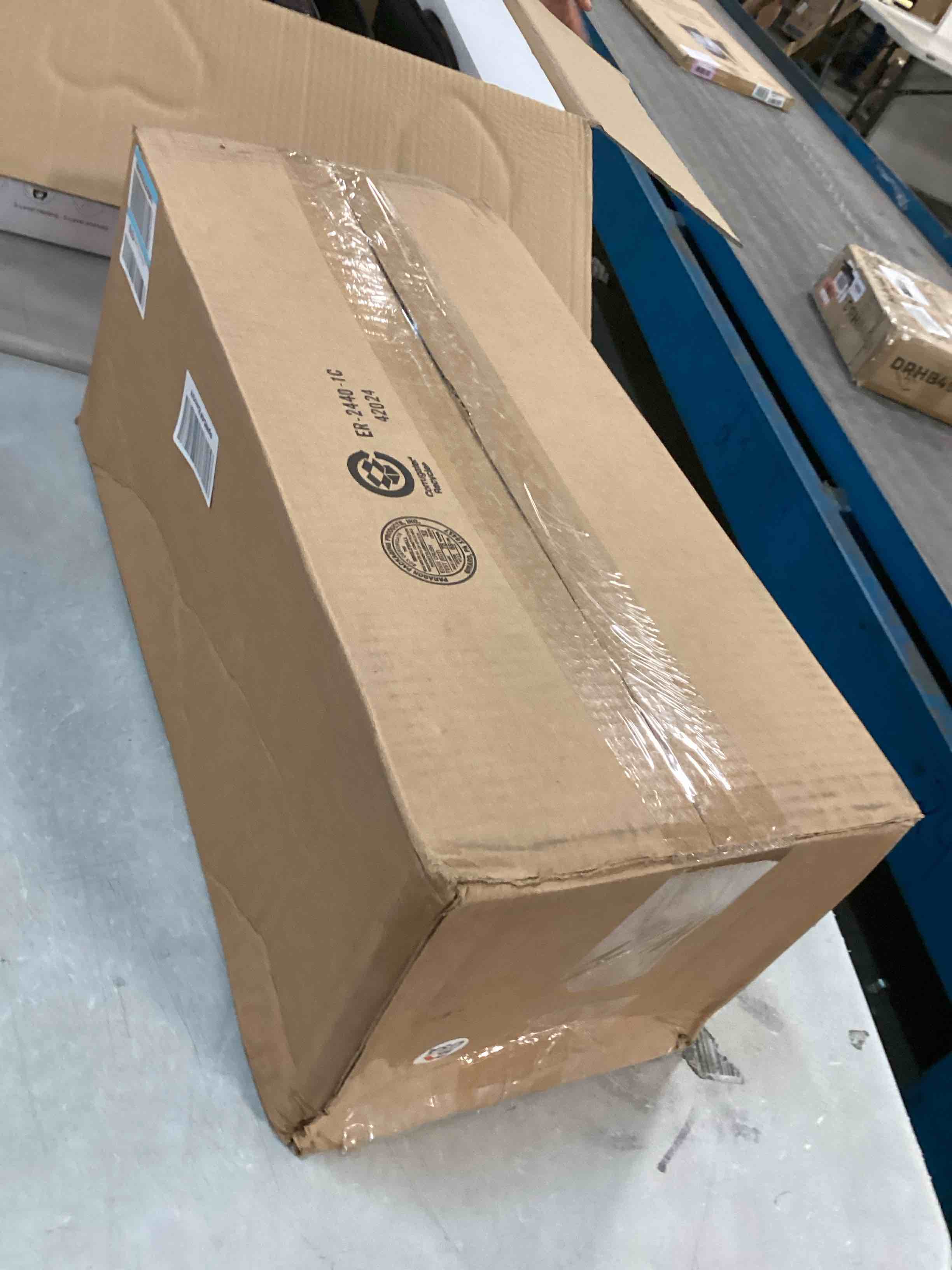 https://s3.amazonaws.com/lotting-images-prod/bidfta/YEL6614840_1718884973735.jpeg