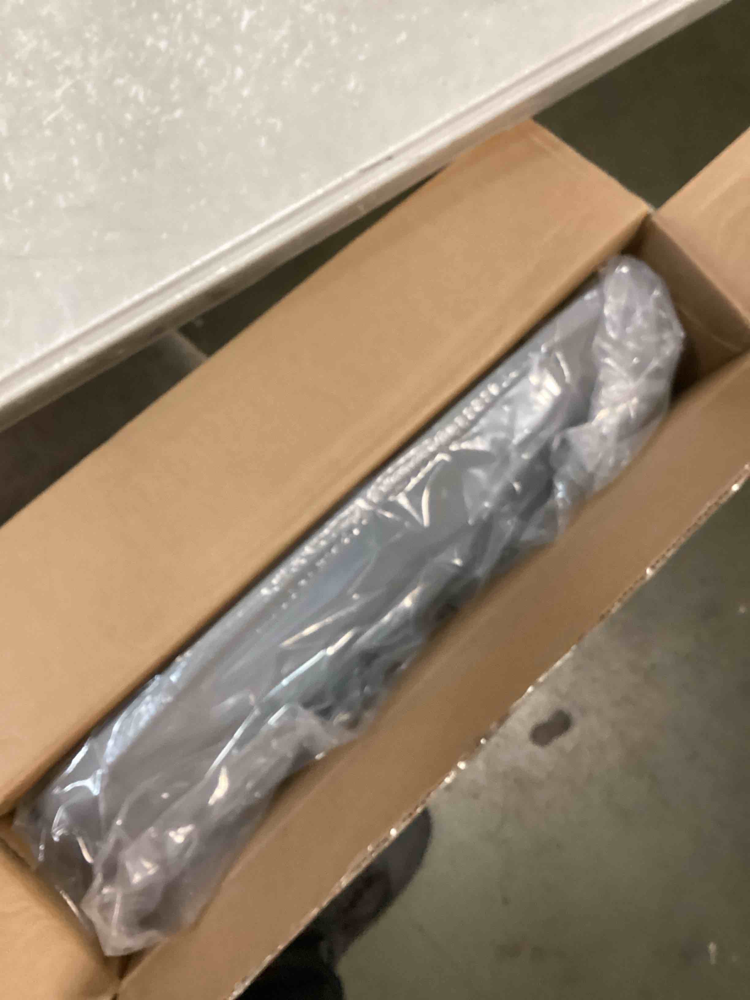 https://s3.amazonaws.com/lotting-images-prod/bidfta/YEL6617192_1718906072611.jpeg