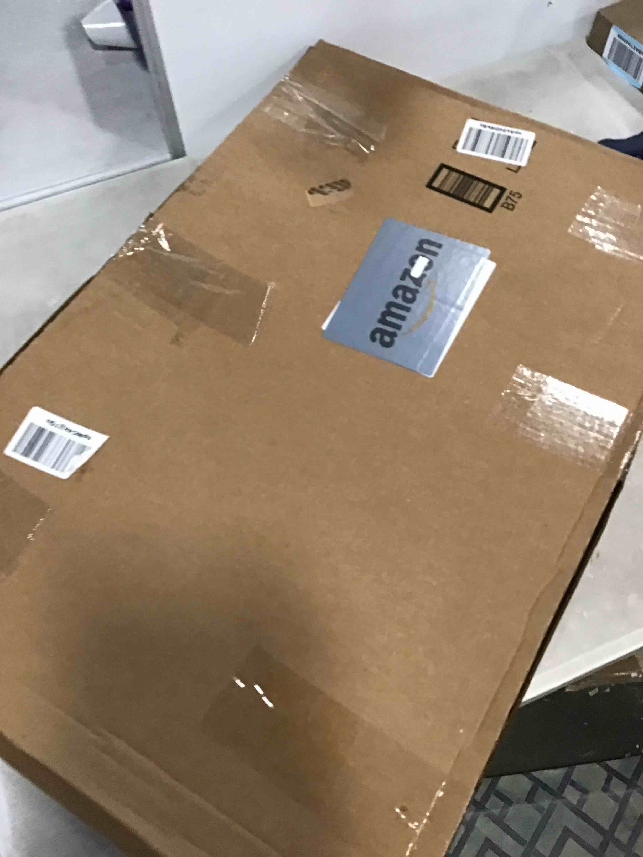 https://s3.amazonaws.com/lotting-images-prod/bidfta/YEL6617654_1719240337577.jpeg