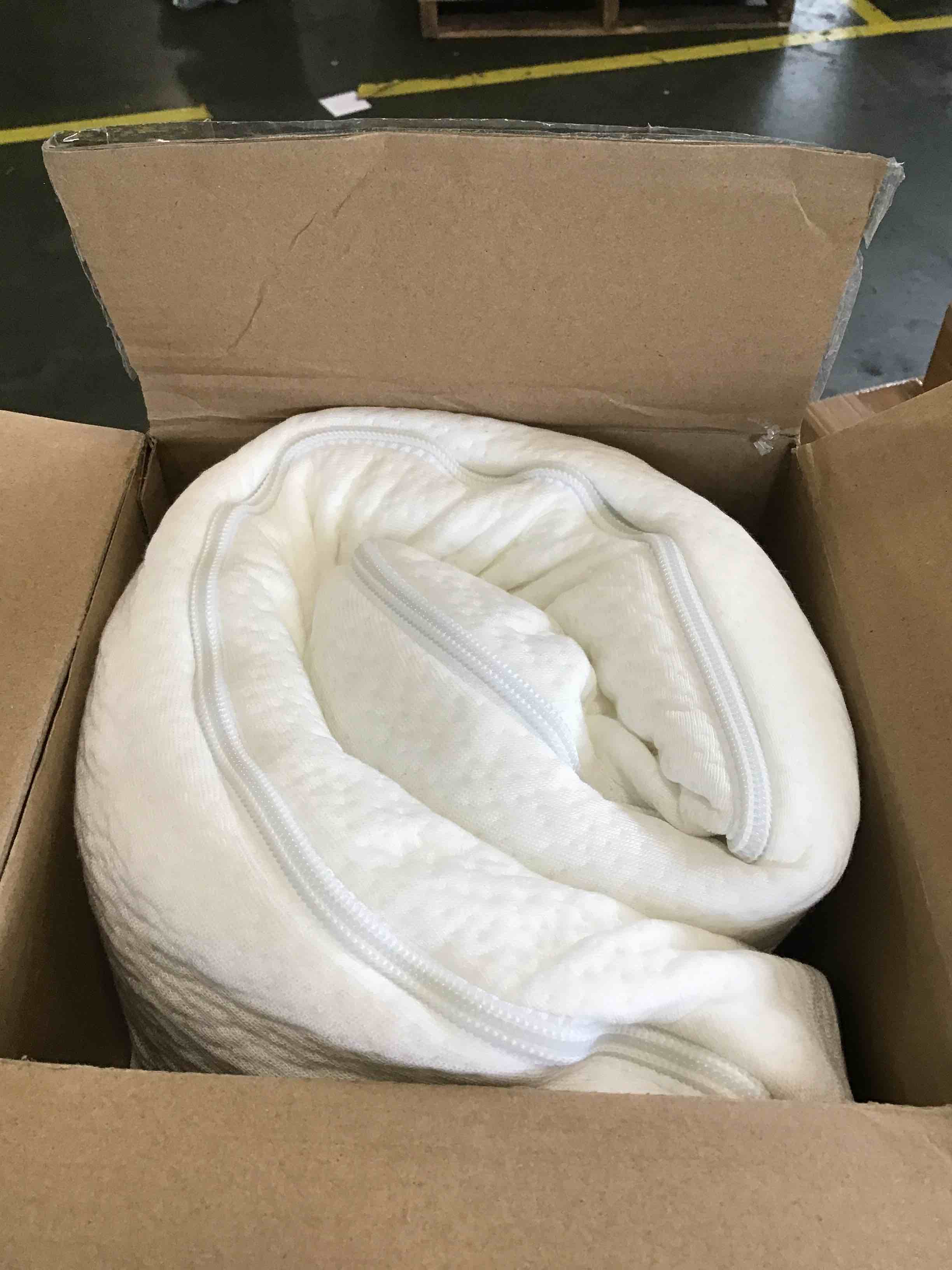 https://s3.amazonaws.com/lotting-images-prod/bidfta/YEL6620060_1715108845822.jpeg