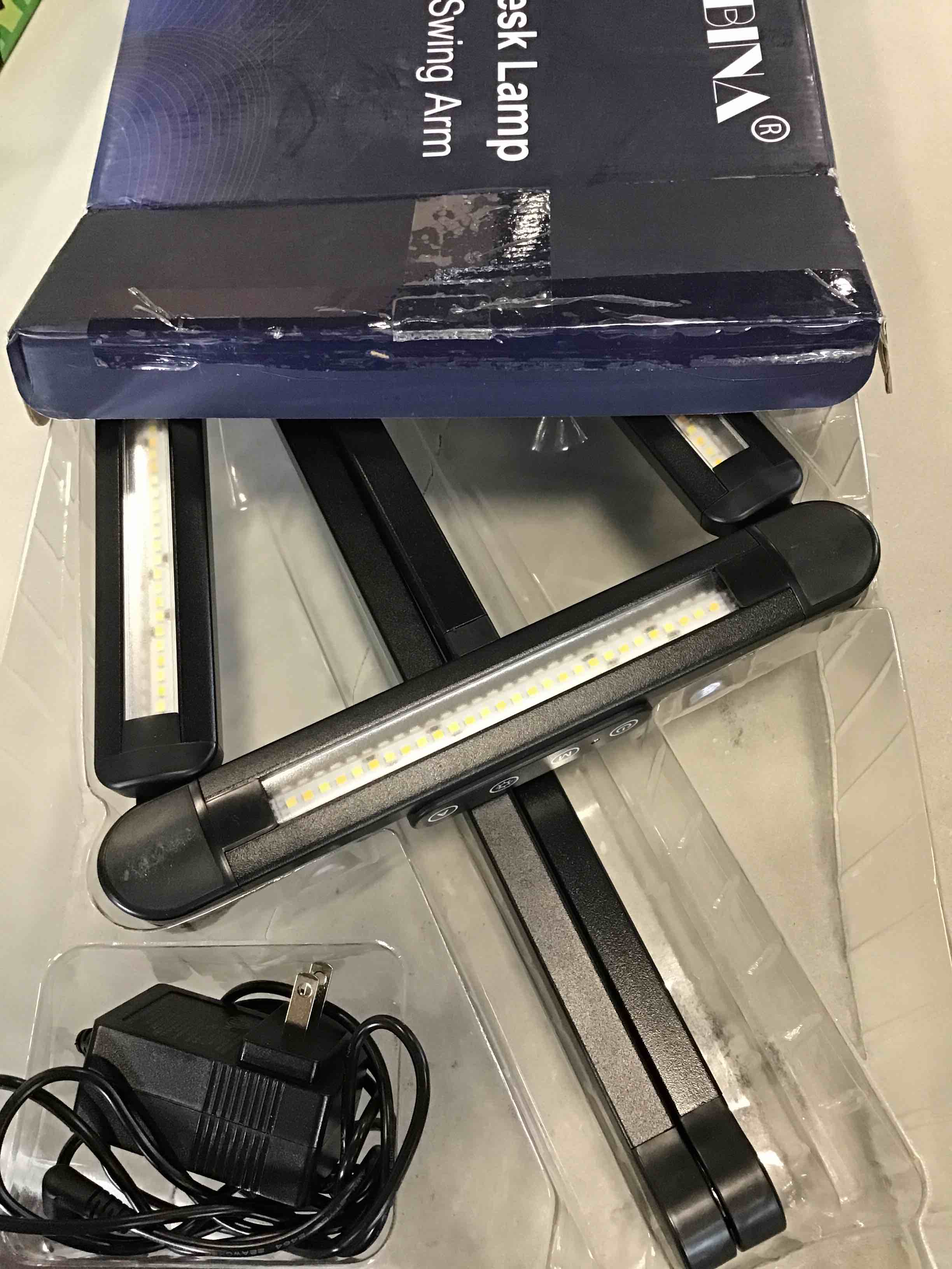 https://s3.amazonaws.com/lotting-images-prod/bidfta/YEL6620812_1715348075381.jpeg