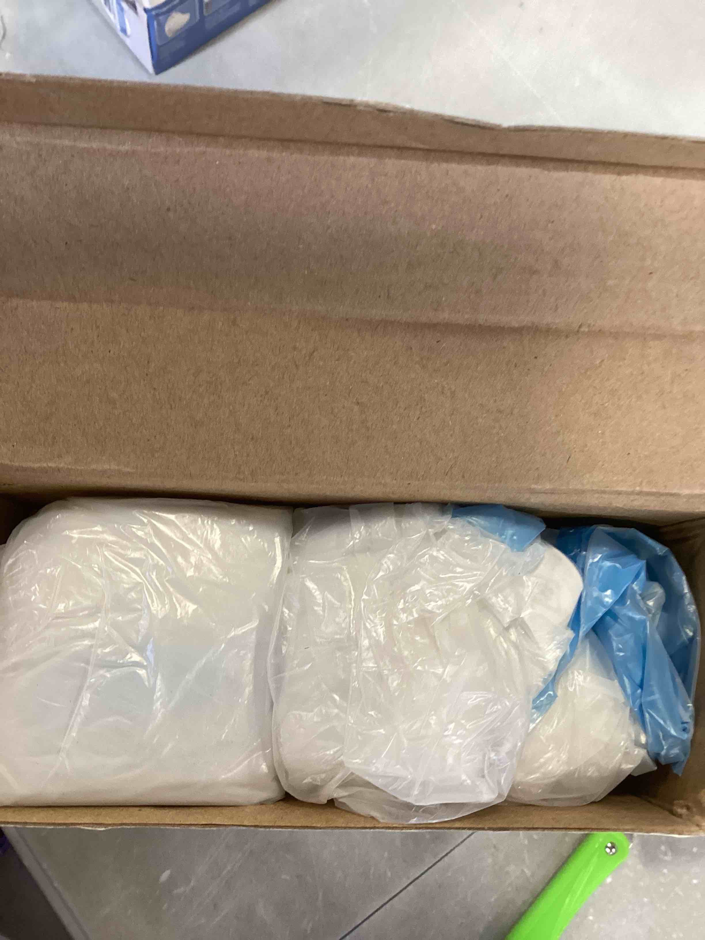 https://s3.amazonaws.com/lotting-images-prod/bidfta/YEL6621525_1715365659375.jpeg