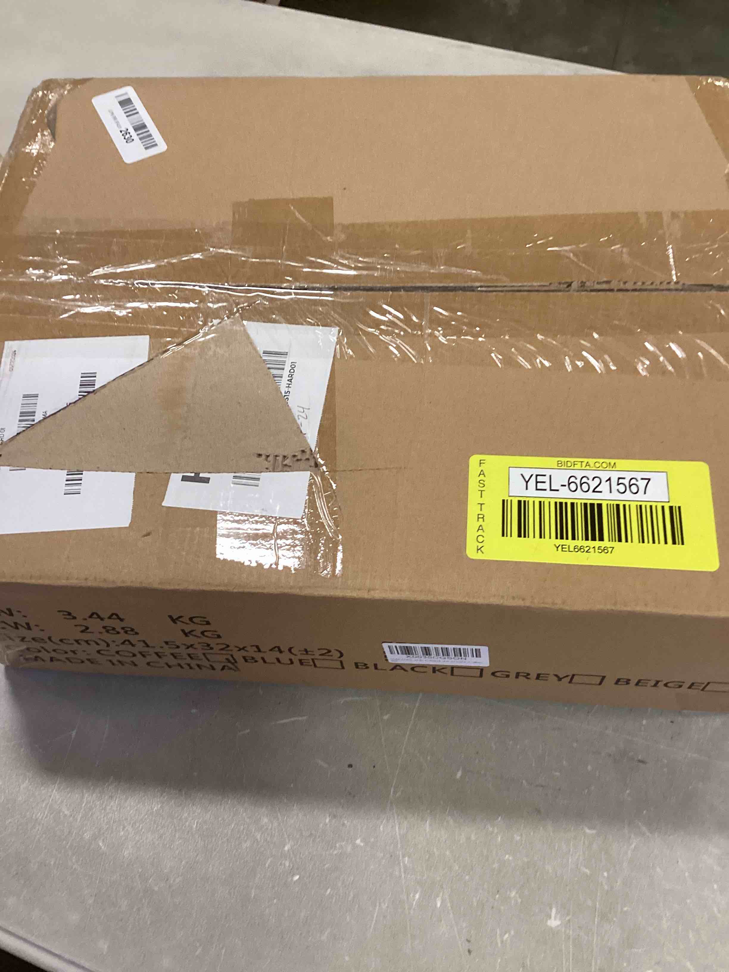 https://s3.amazonaws.com/lotting-images-prod/bidfta/YEL6621567_1715598799803.jpeg