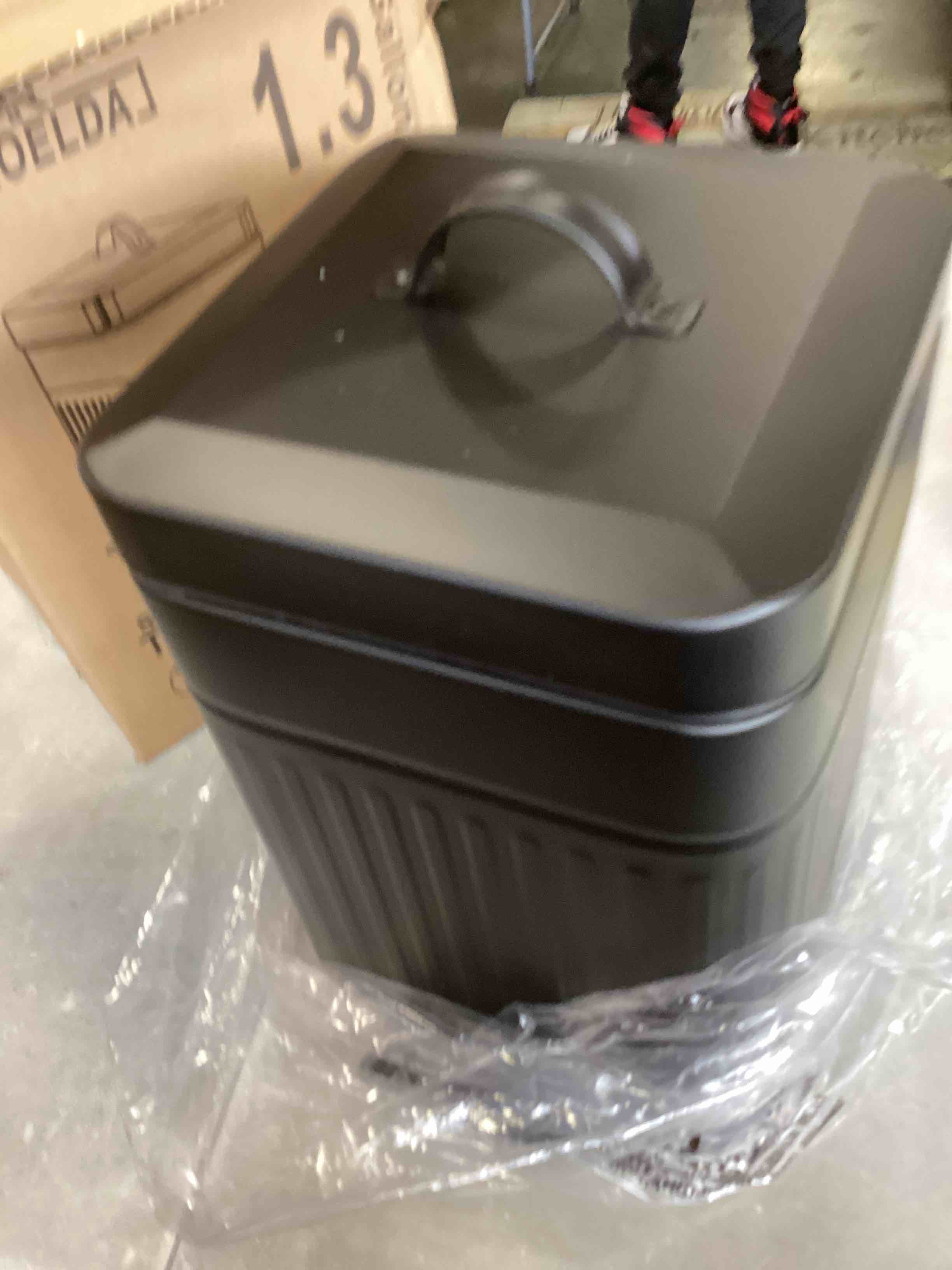 https://s3.amazonaws.com/lotting-images-prod/bidfta/YEL6622396_1715801962873.jpeg