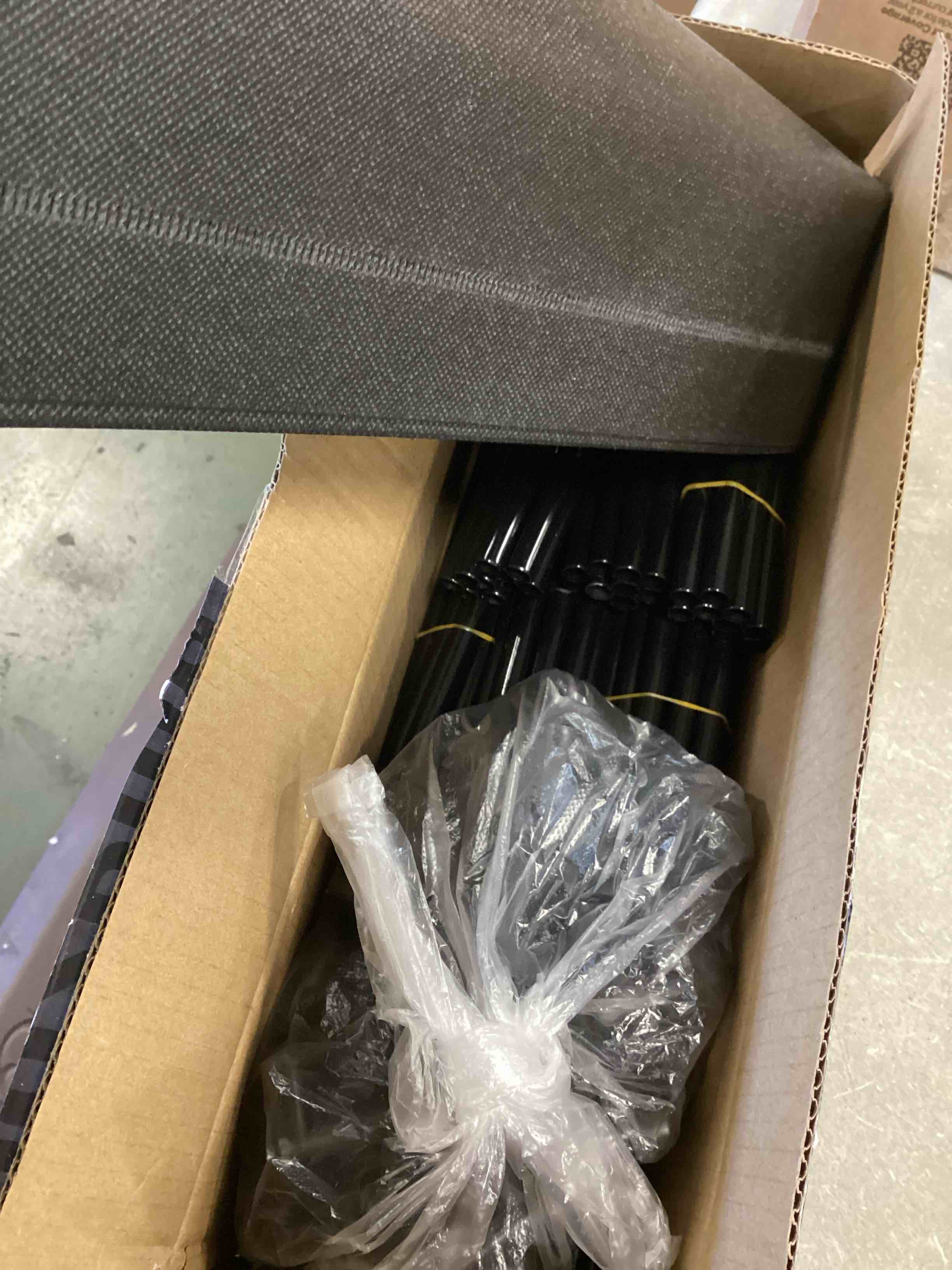 https://s3.amazonaws.com/lotting-images-prod/bidfta/YEL6623875_1715870515020.jpeg