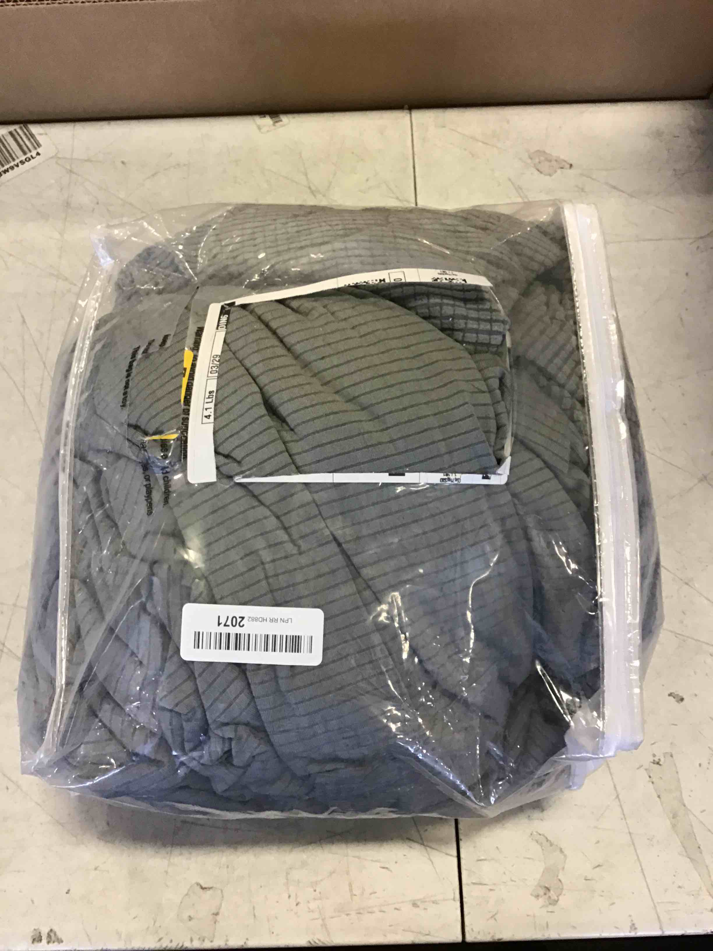 https://s3.amazonaws.com/lotting-images-prod/bidfta/YEL6624625_1715181628206.jpeg
