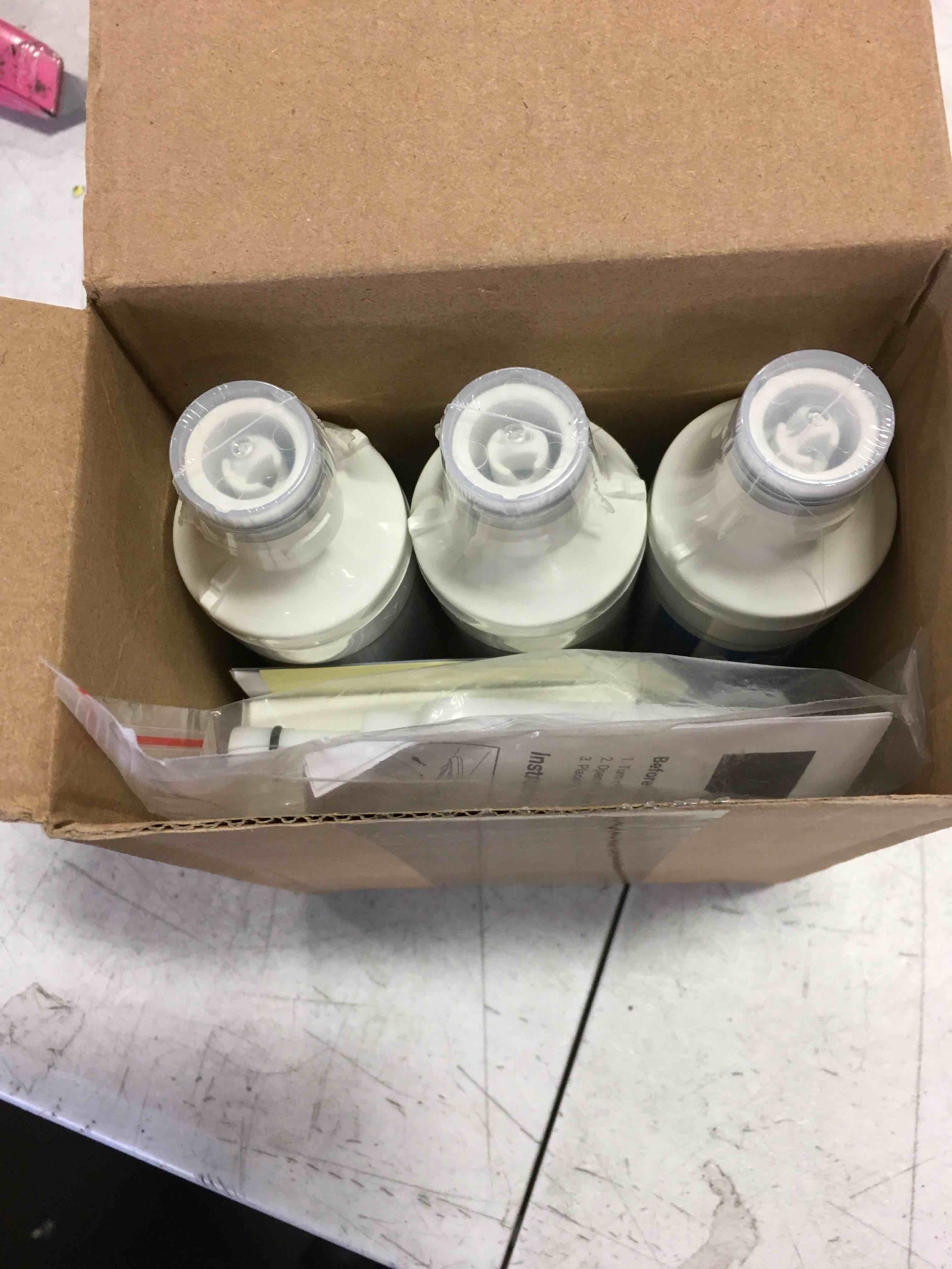 https://s3.amazonaws.com/lotting-images-prod/bidfta/YEL6624808_1715278859894.jpeg