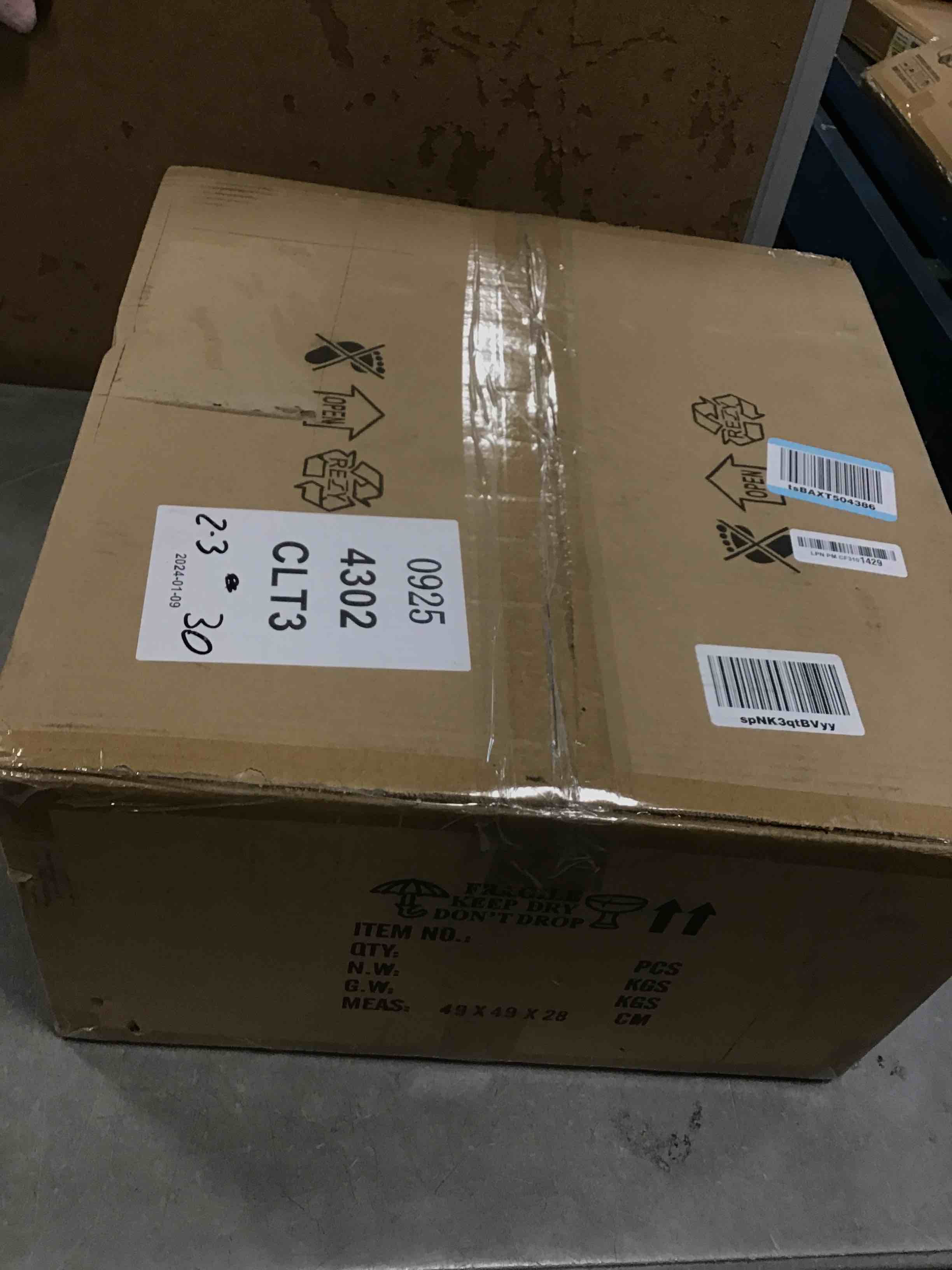 https://s3.amazonaws.com/lotting-images-prod/bidfta/YEL6626264_1715713104363.jpeg