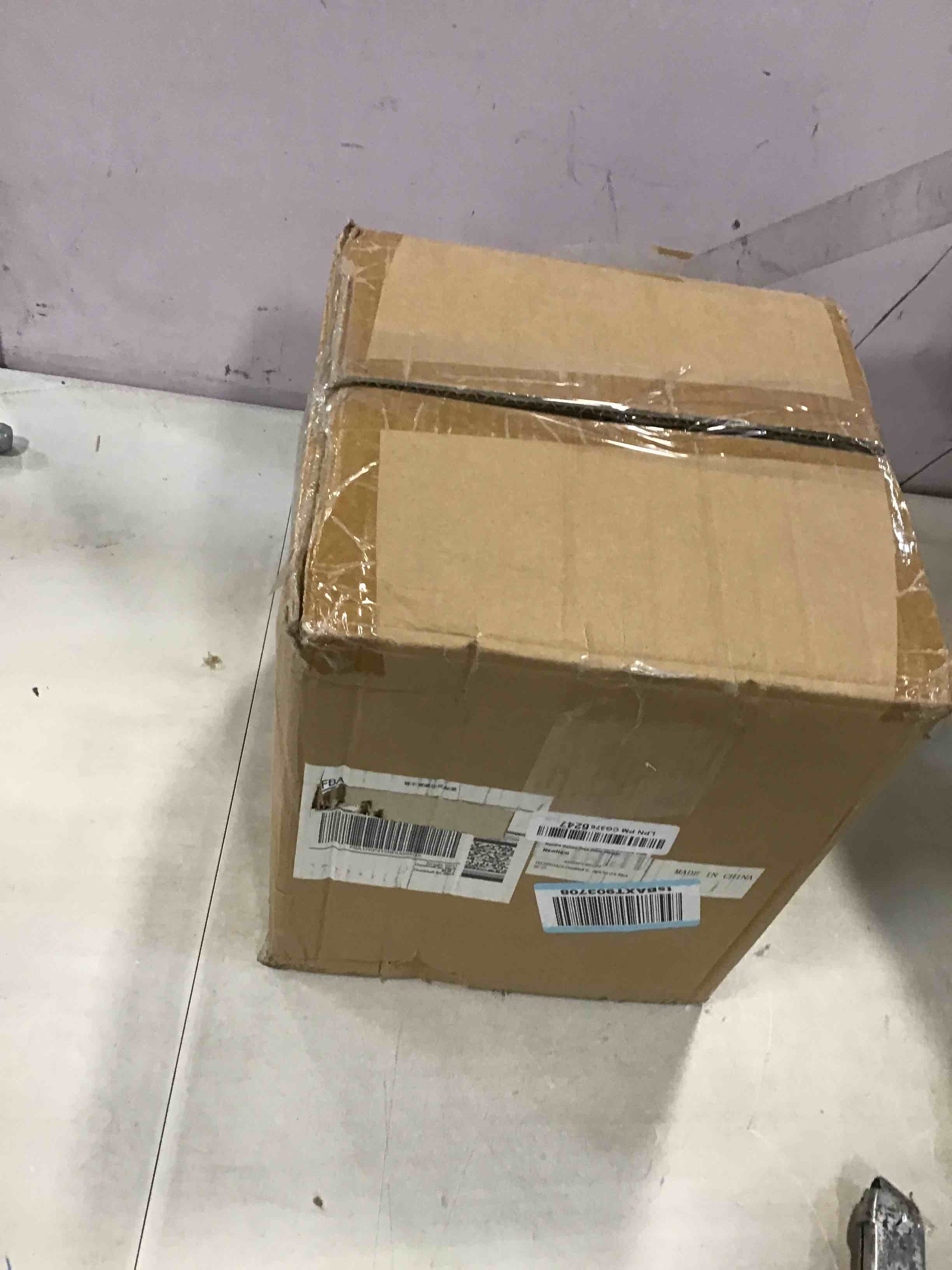 https://s3.amazonaws.com/lotting-images-prod/bidfta/YEL6626716_1715876954490.jpeg