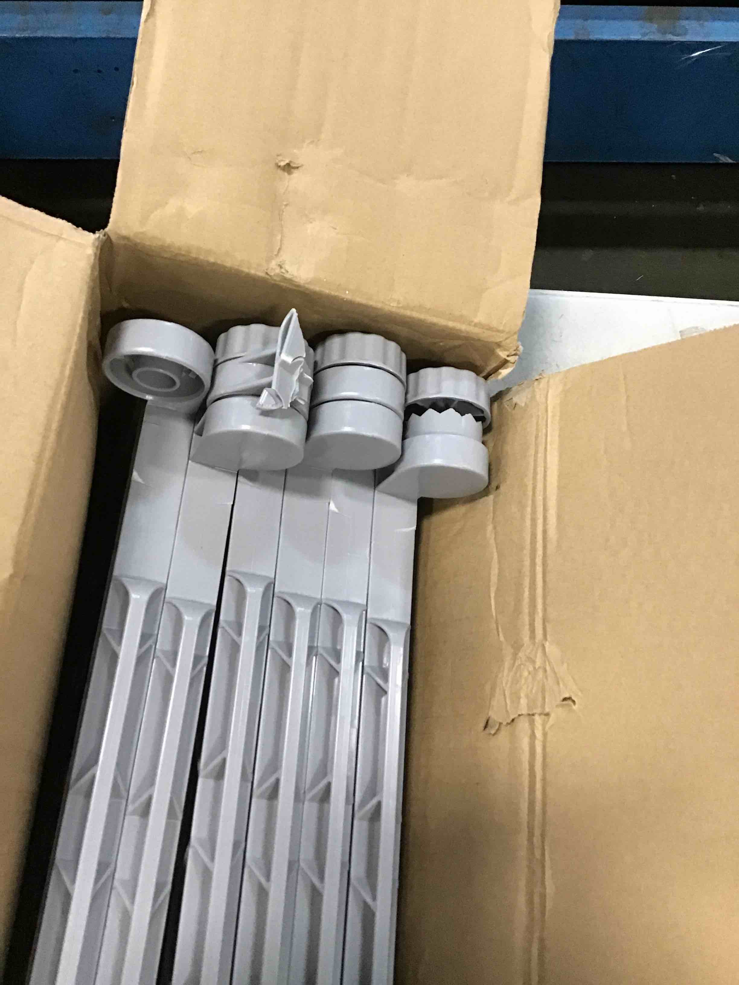 https://s3.amazonaws.com/lotting-images-prod/bidfta/YEL6627089_1716040142066.jpeg