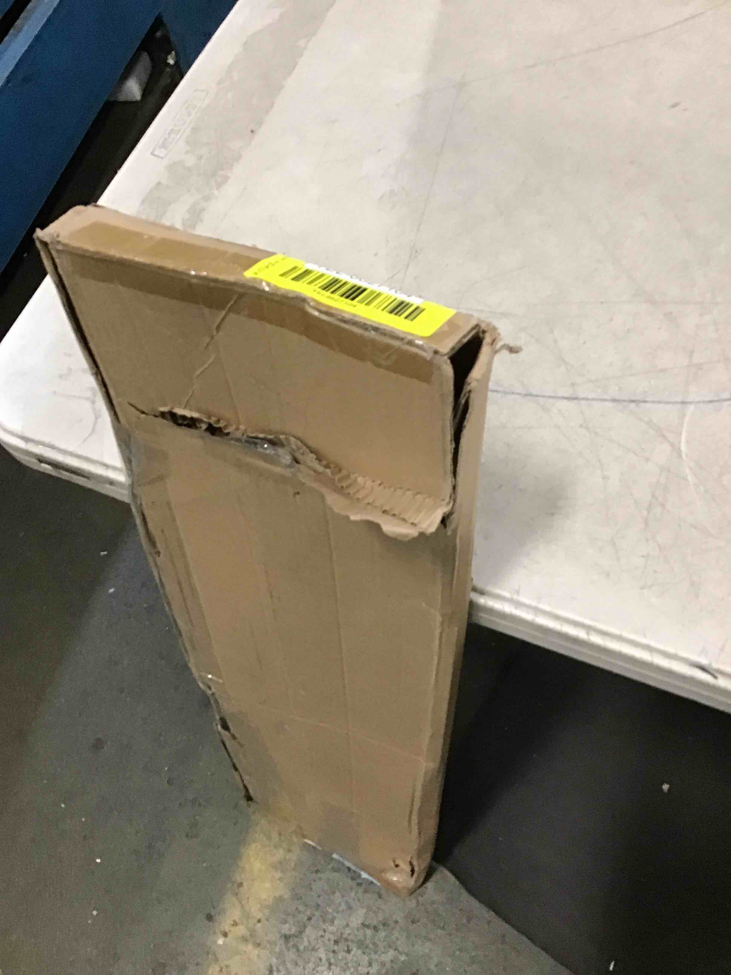 https://s3.amazonaws.com/lotting-images-prod/bidfta/YEL6627104_1716041859179.jpeg