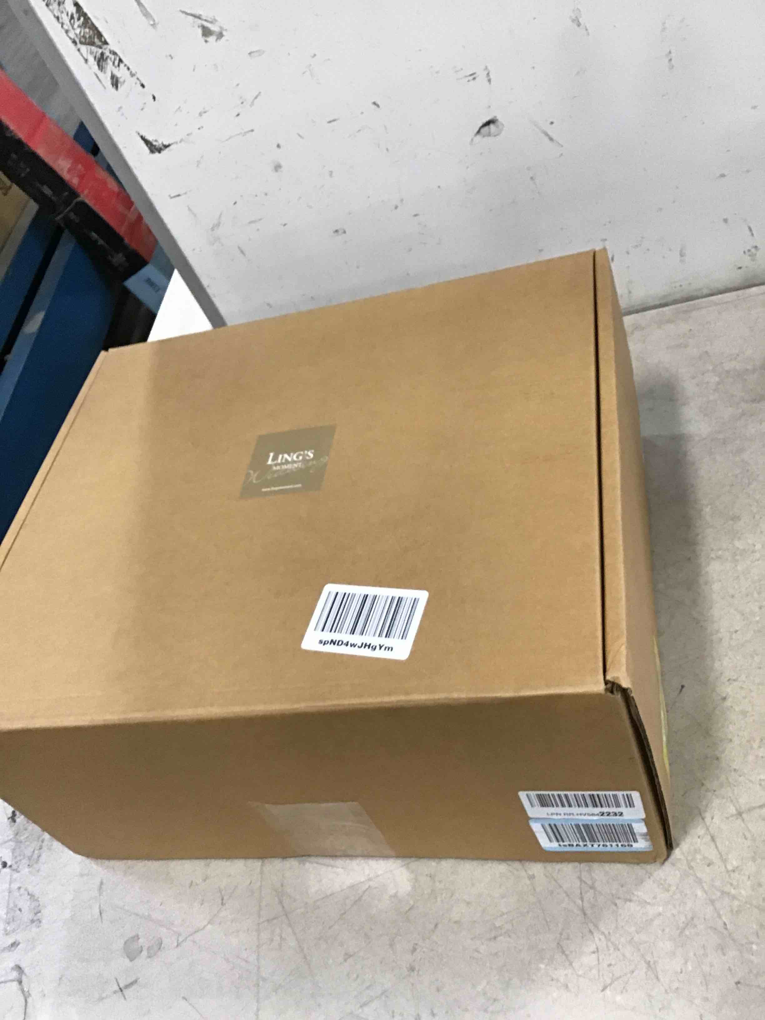 https://s3.amazonaws.com/lotting-images-prod/bidfta/YEL6627152_1716046906096.jpeg