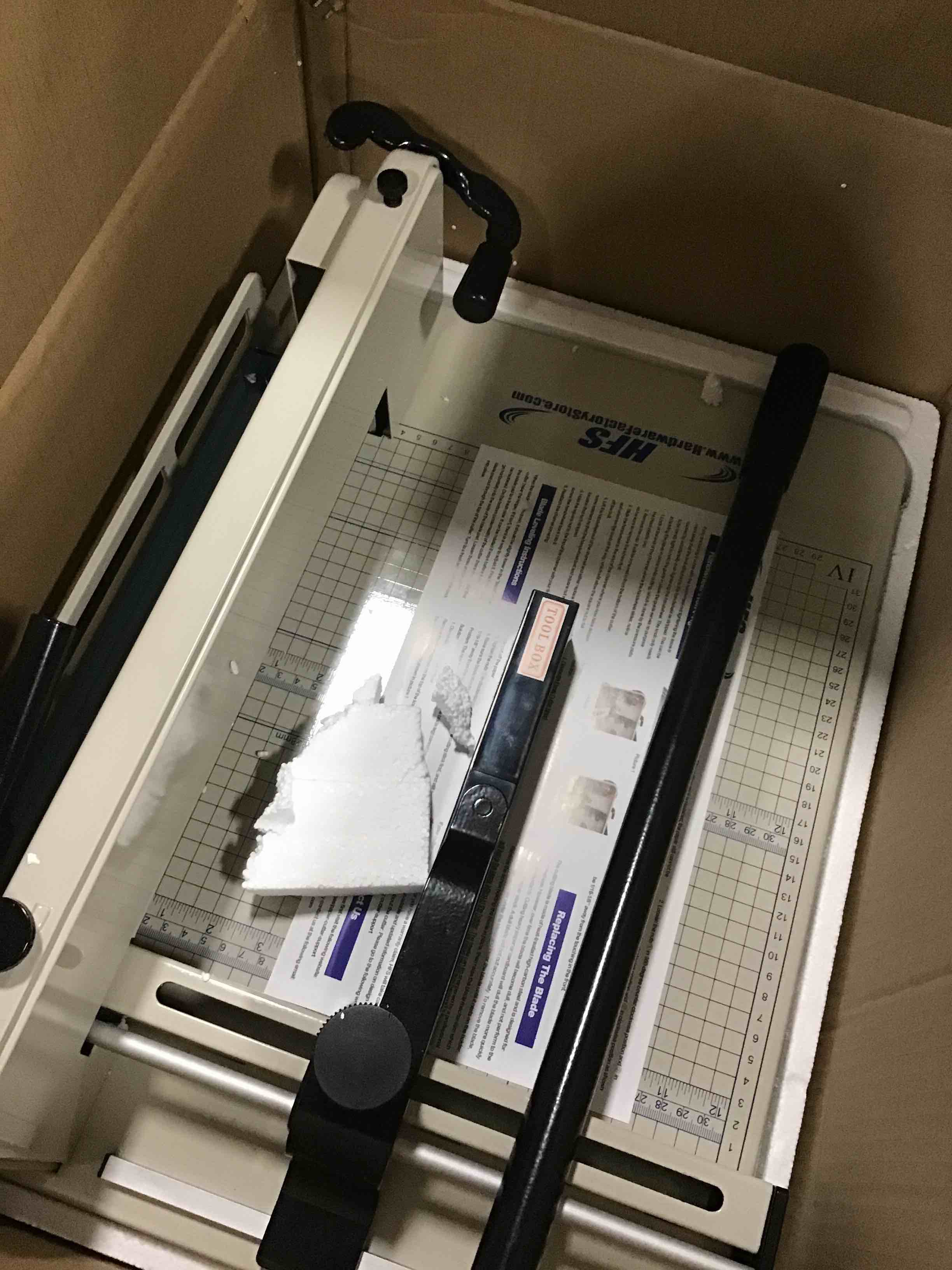 https://s3.amazonaws.com/lotting-images-prod/bidfta/YEL6627516_1715710778575.jpeg
