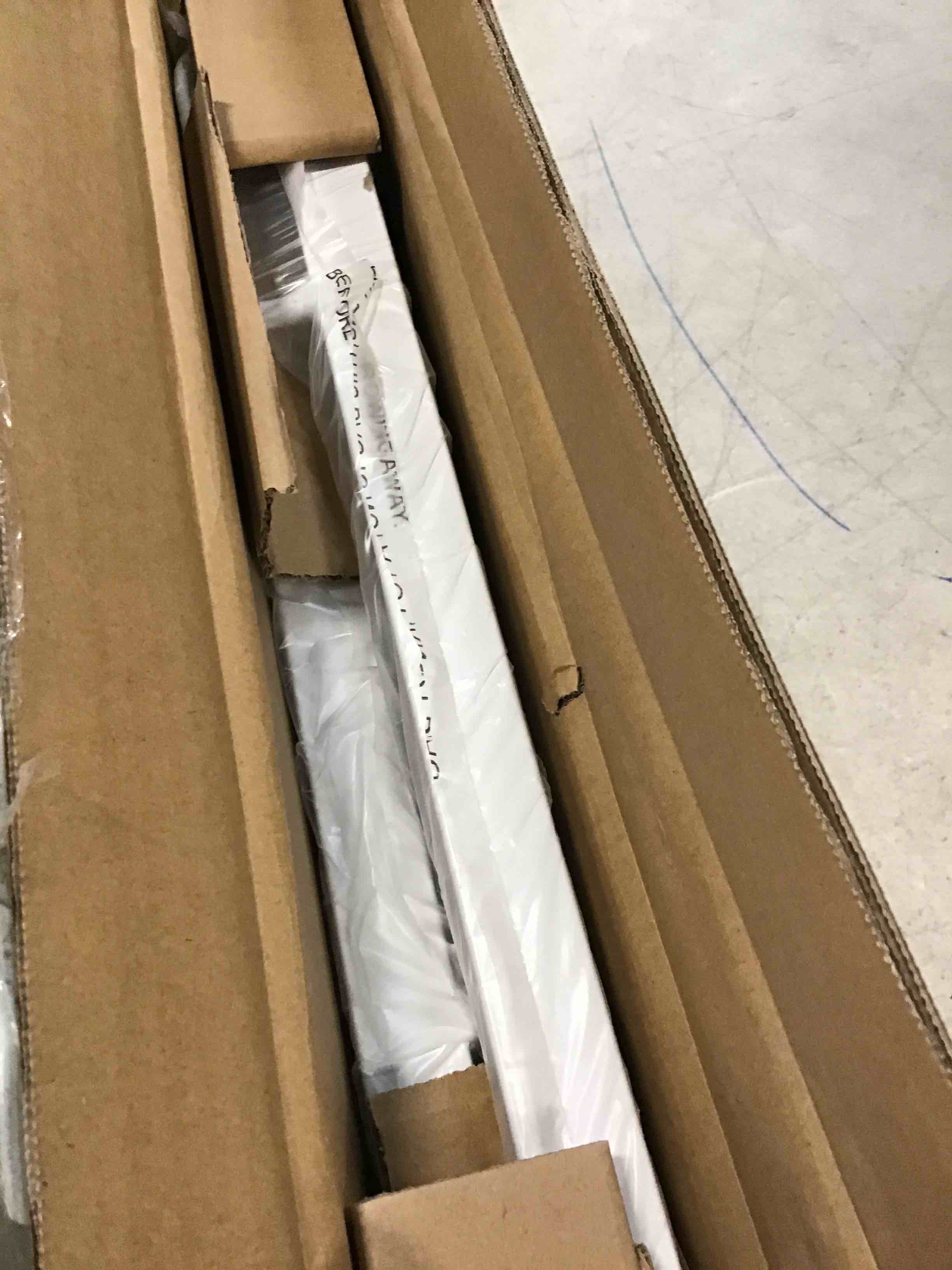 https://s3.amazonaws.com/lotting-images-prod/bidfta/YEL6628152_1715882068023.jpeg