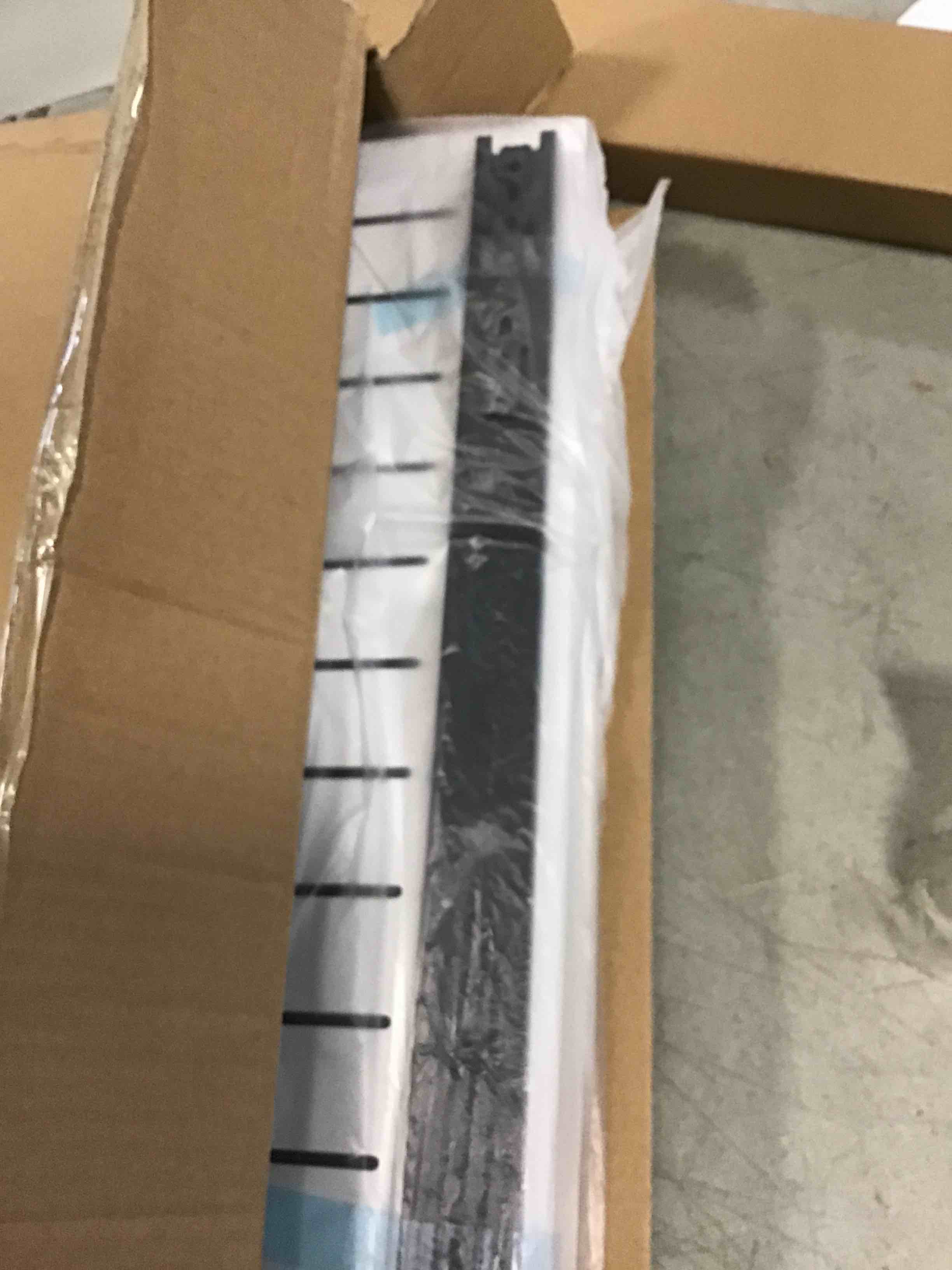 https://s3.amazonaws.com/lotting-images-prod/bidfta/YEL6628727_1716053857158.jpeg