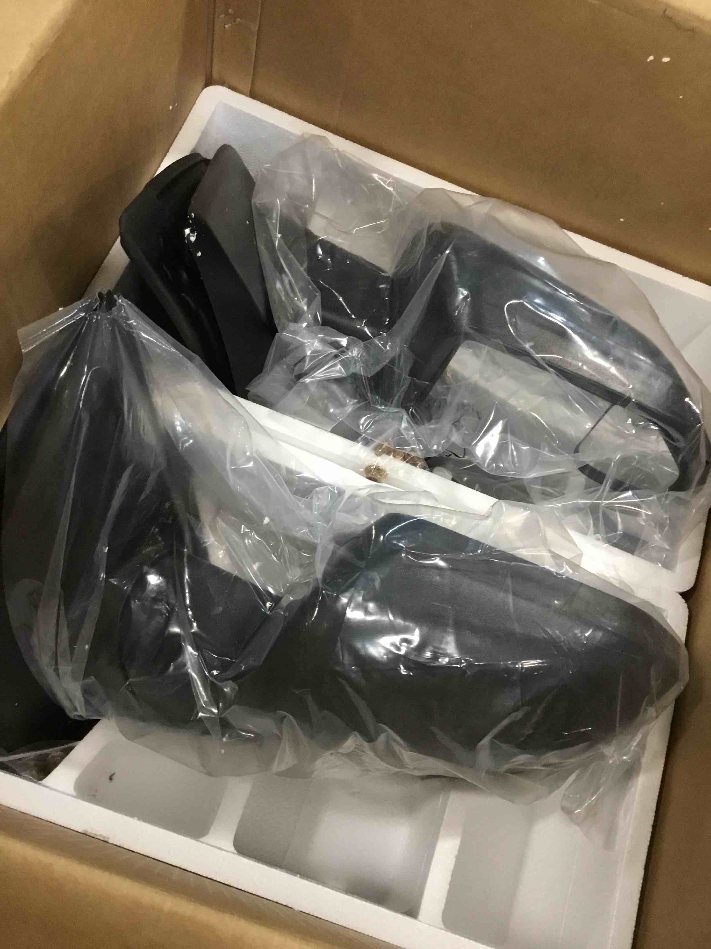 https://s3.amazonaws.com/lotting-images-prod/bidfta/YEL6628843_1716210946085.jpeg