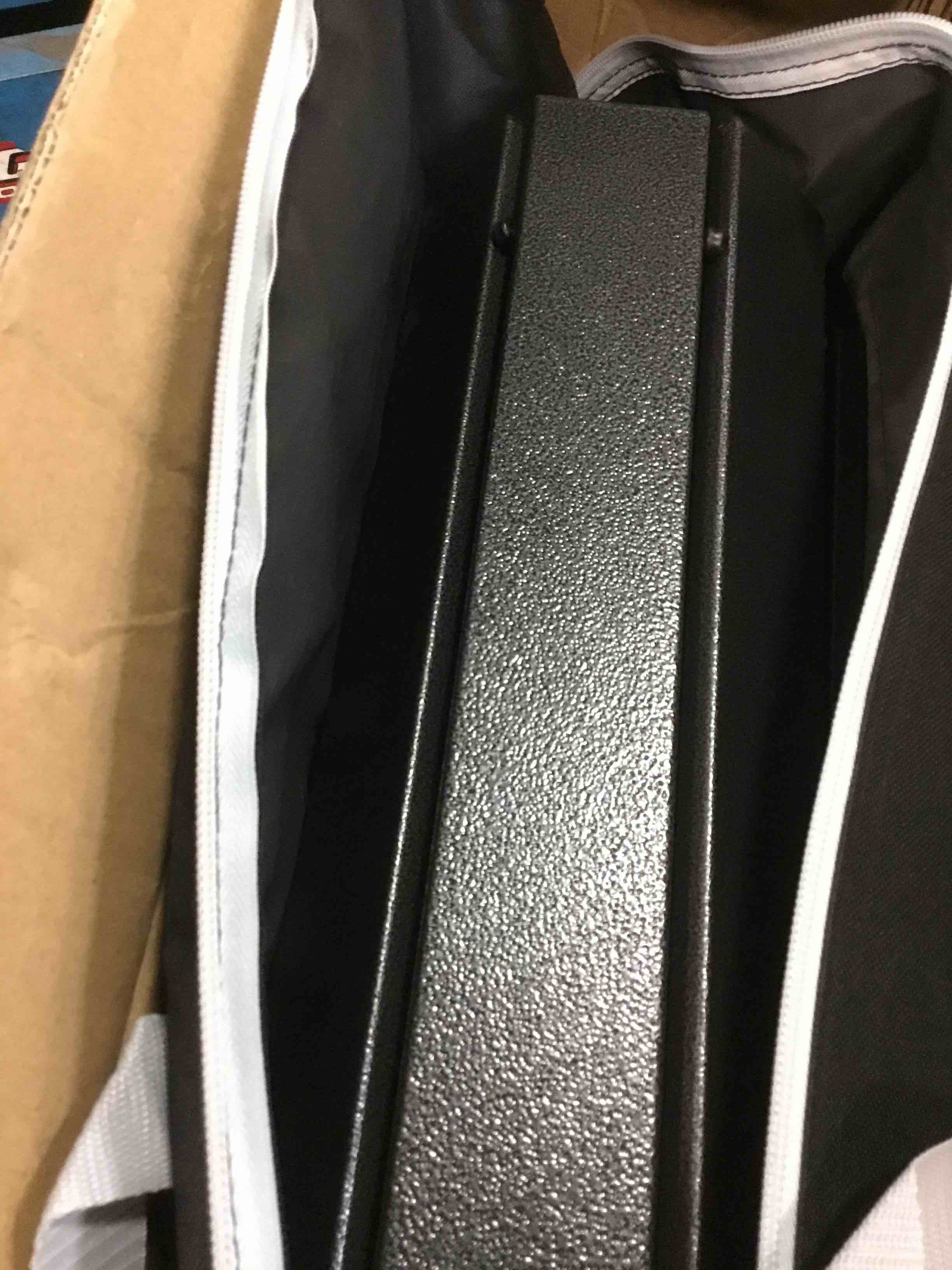 https://s3.amazonaws.com/lotting-images-prod/bidfta/YEL6628973_1715707107760.jpeg