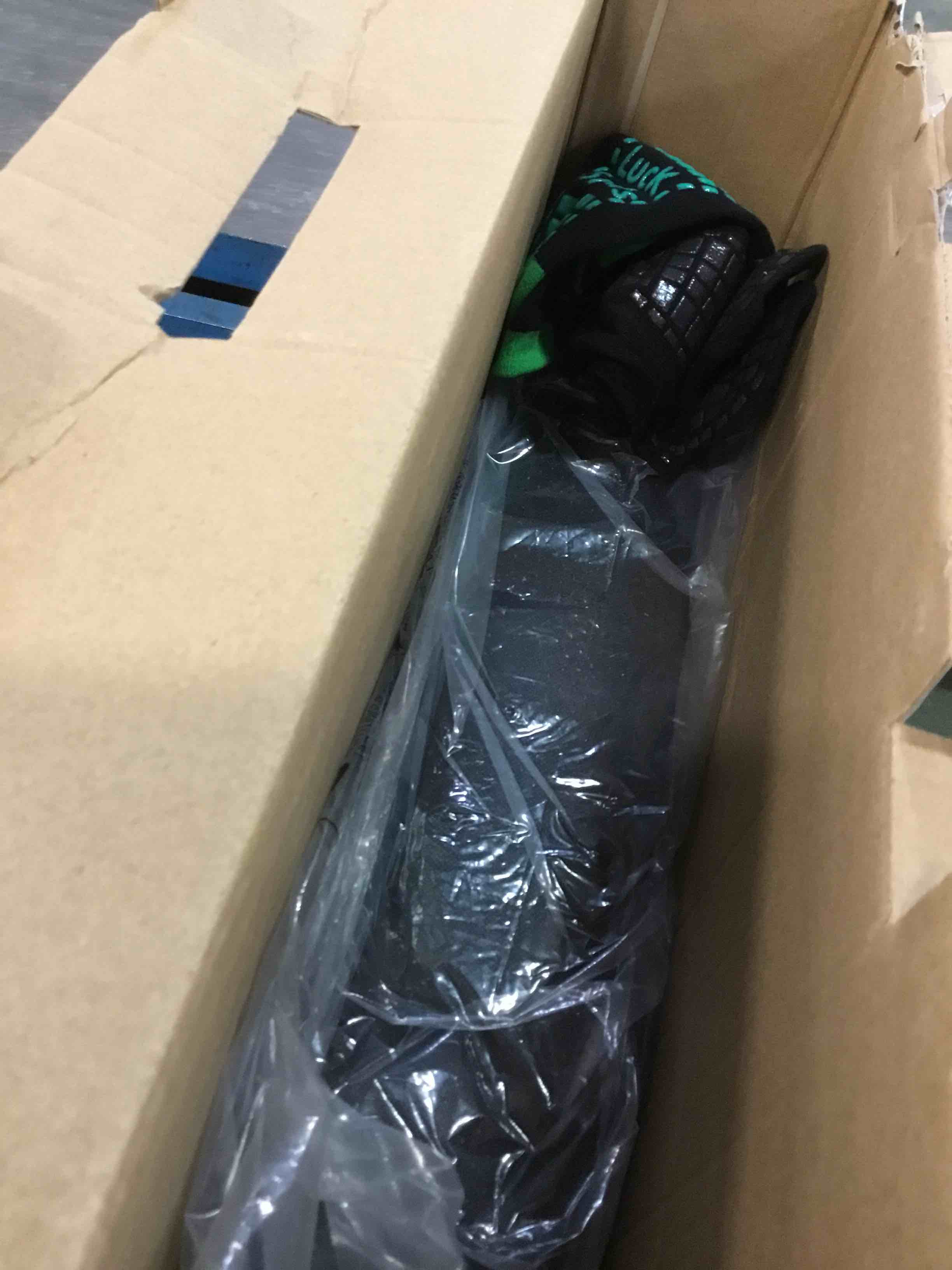 https://s3.amazonaws.com/lotting-images-prod/bidfta/YEL6628980_1715708079509.jpeg