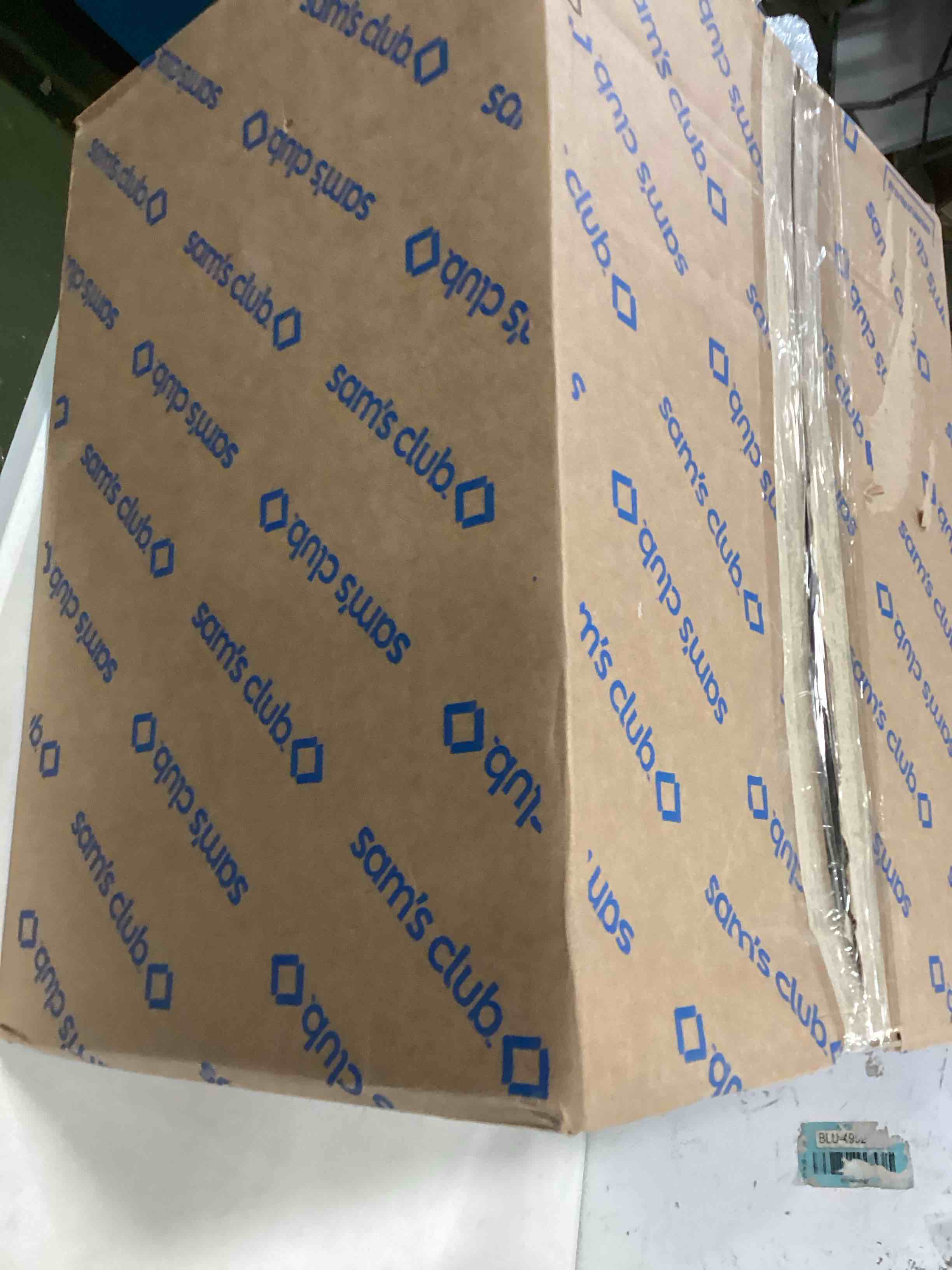 https://s3.amazonaws.com/lotting-images-prod/bidfta/YEL6629431_1715875765501.jpeg
