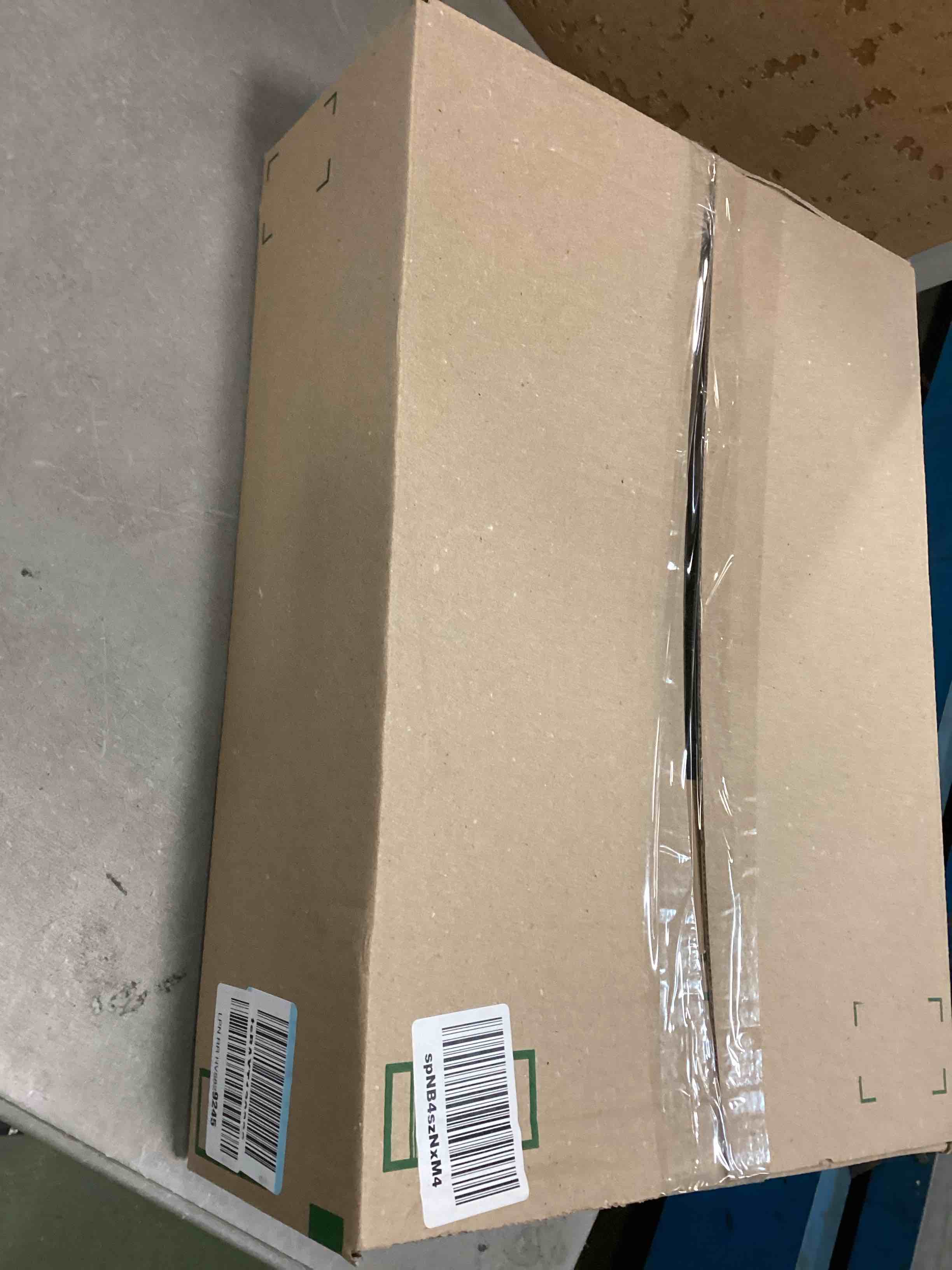 https://s3.amazonaws.com/lotting-images-prod/bidfta/YEL6629690_1715957905657.jpeg