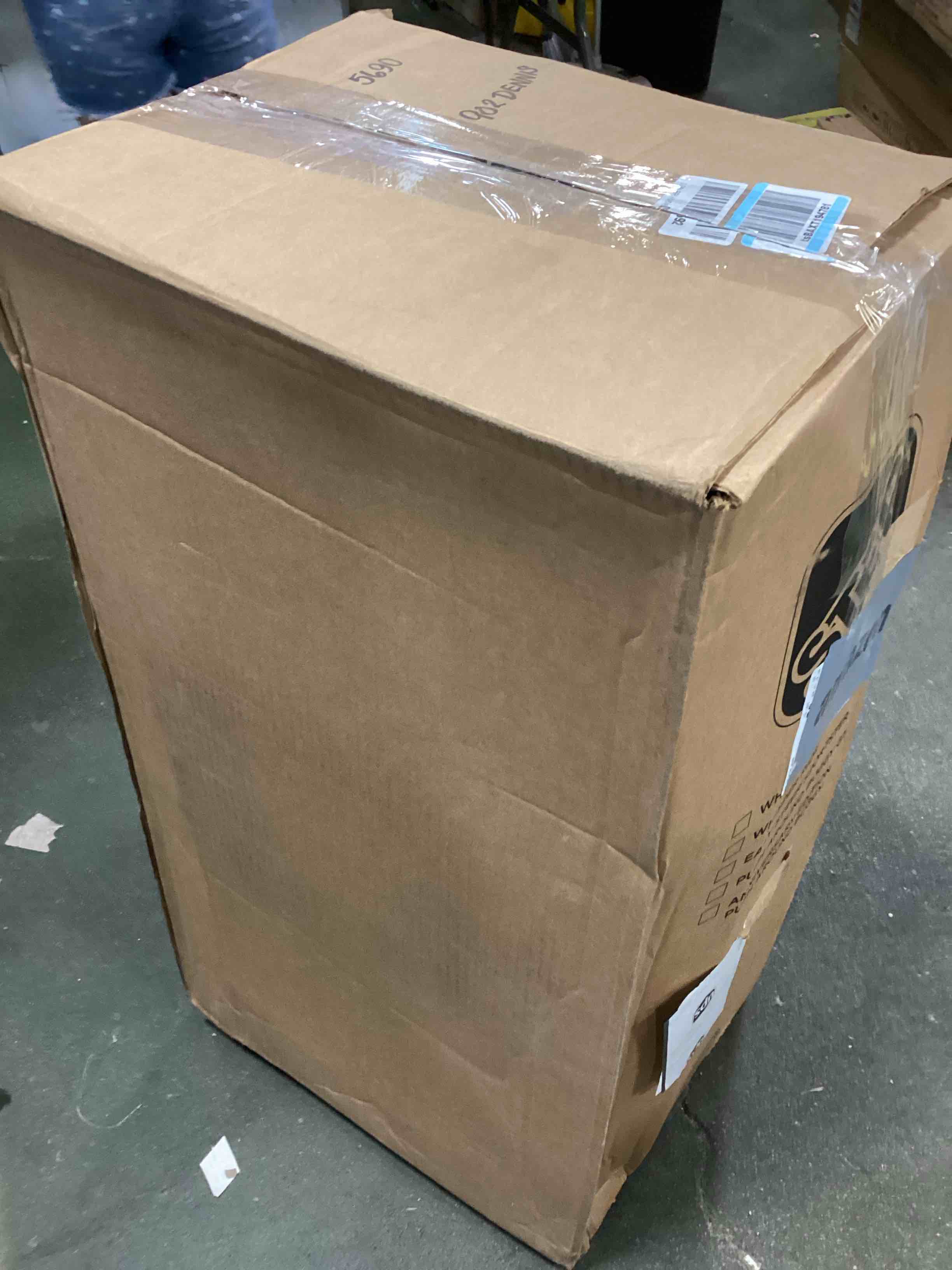 https://s3.amazonaws.com/lotting-images-prod/bidfta/YEL6629821_1716031278796.jpeg